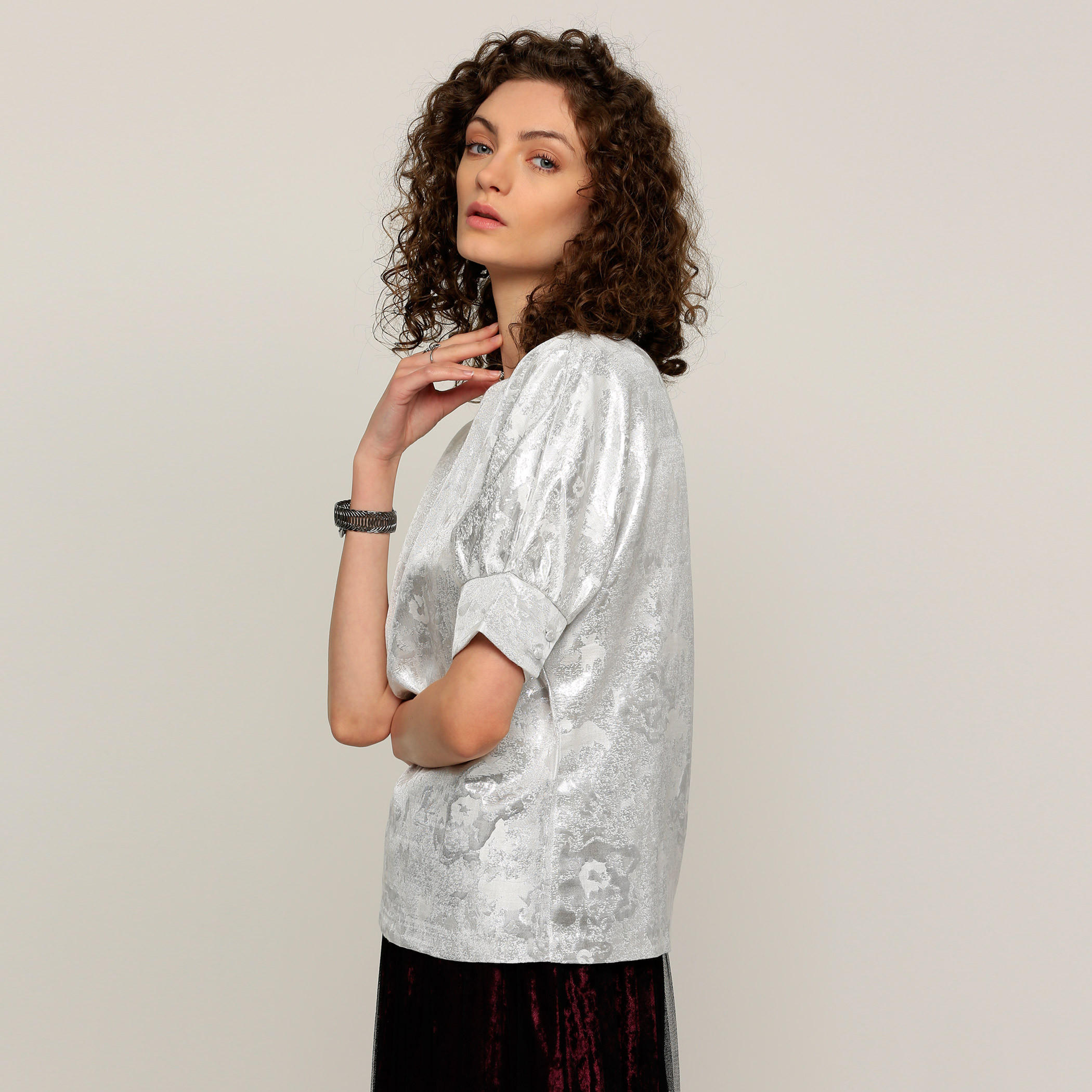 بلوزة بياقة مستديرة وأكمام قصيرة-women-clothing-shirtsandblouses-blouses-image-3