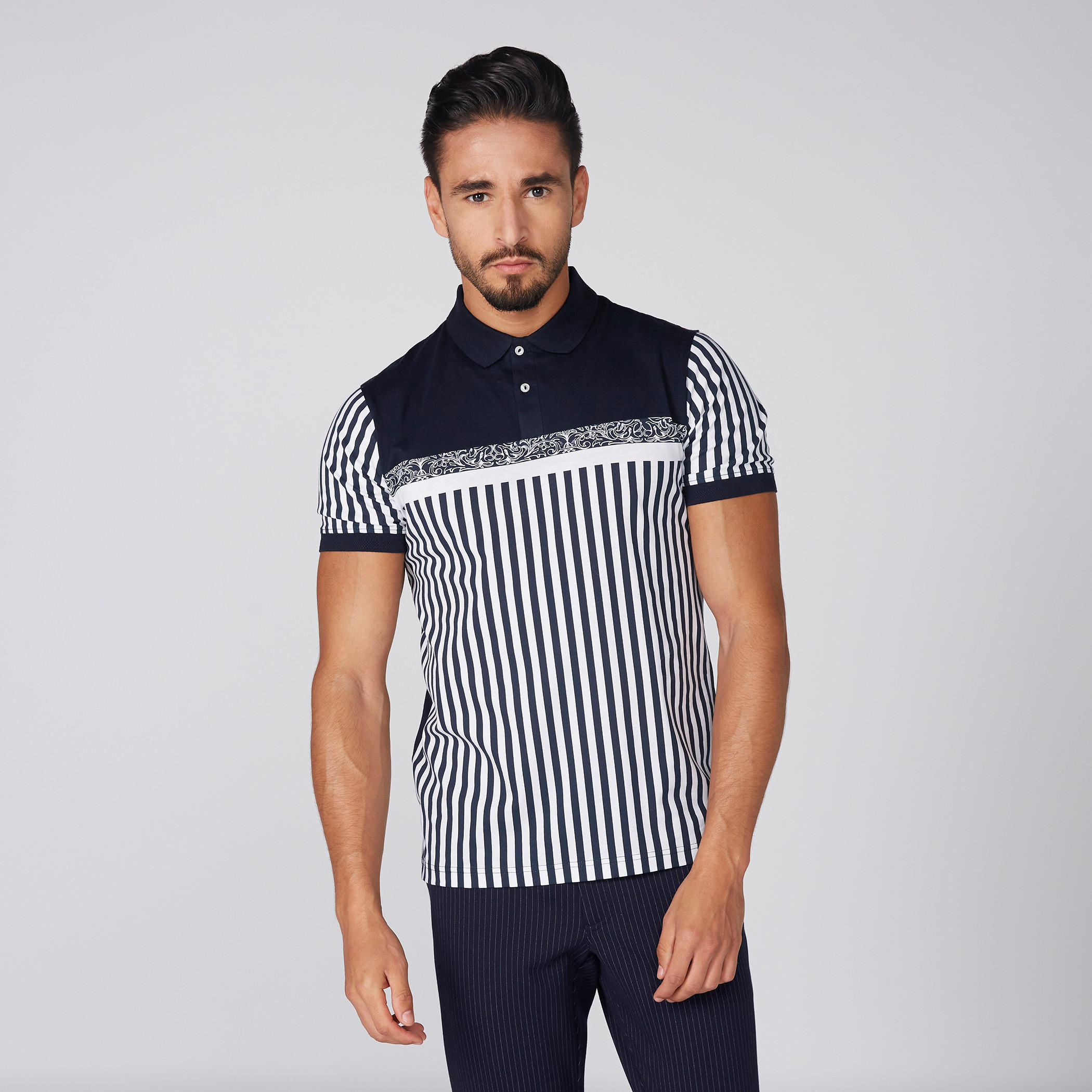 تيشيرت مقلّم بياقة بولو وأكمام قصيرة-men-clothing-tshirtsandpolos-polos-image-2