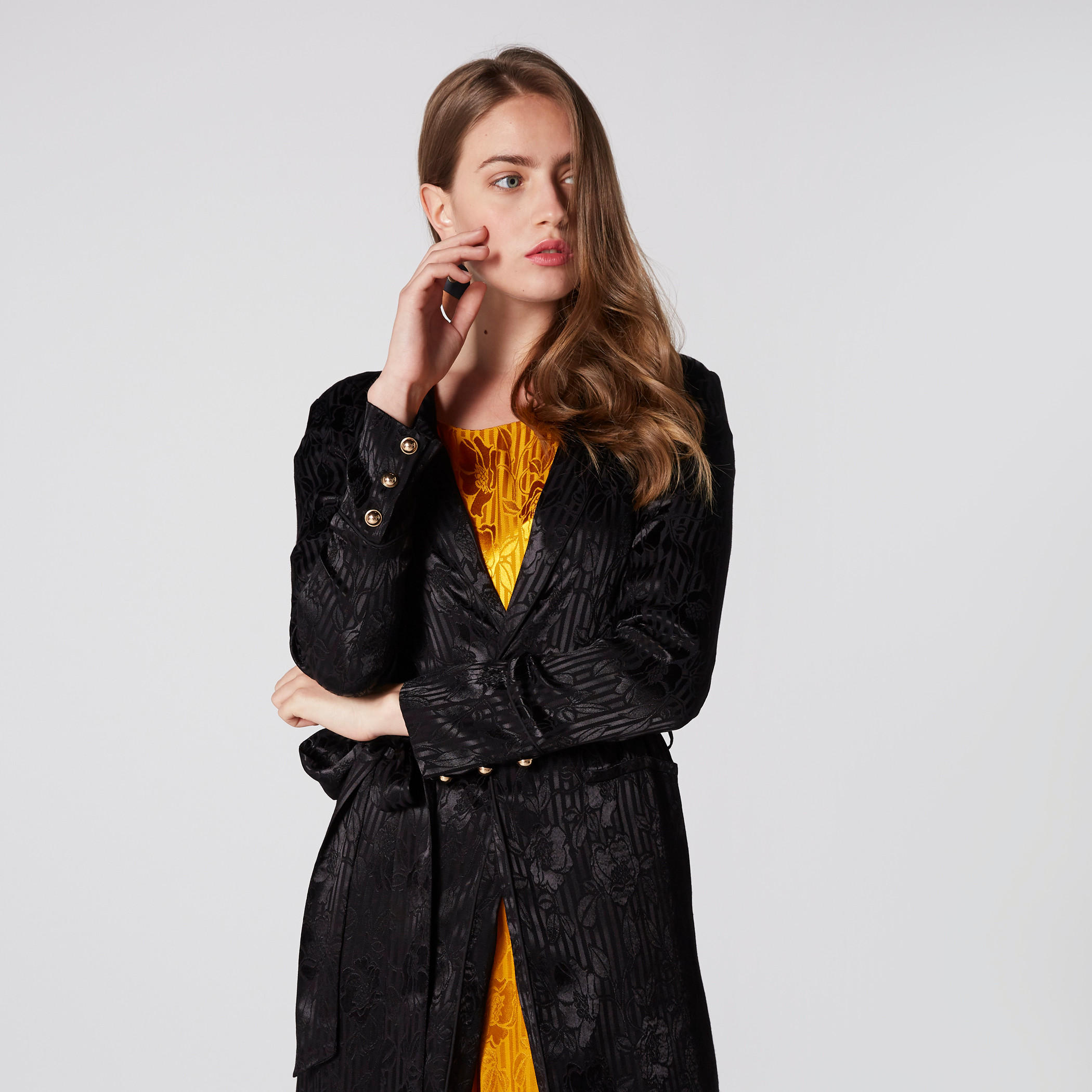 جاكيت طويل بأكمام طويلة ورباط-women-winterwear-coatsandjackets-jackets-image-1