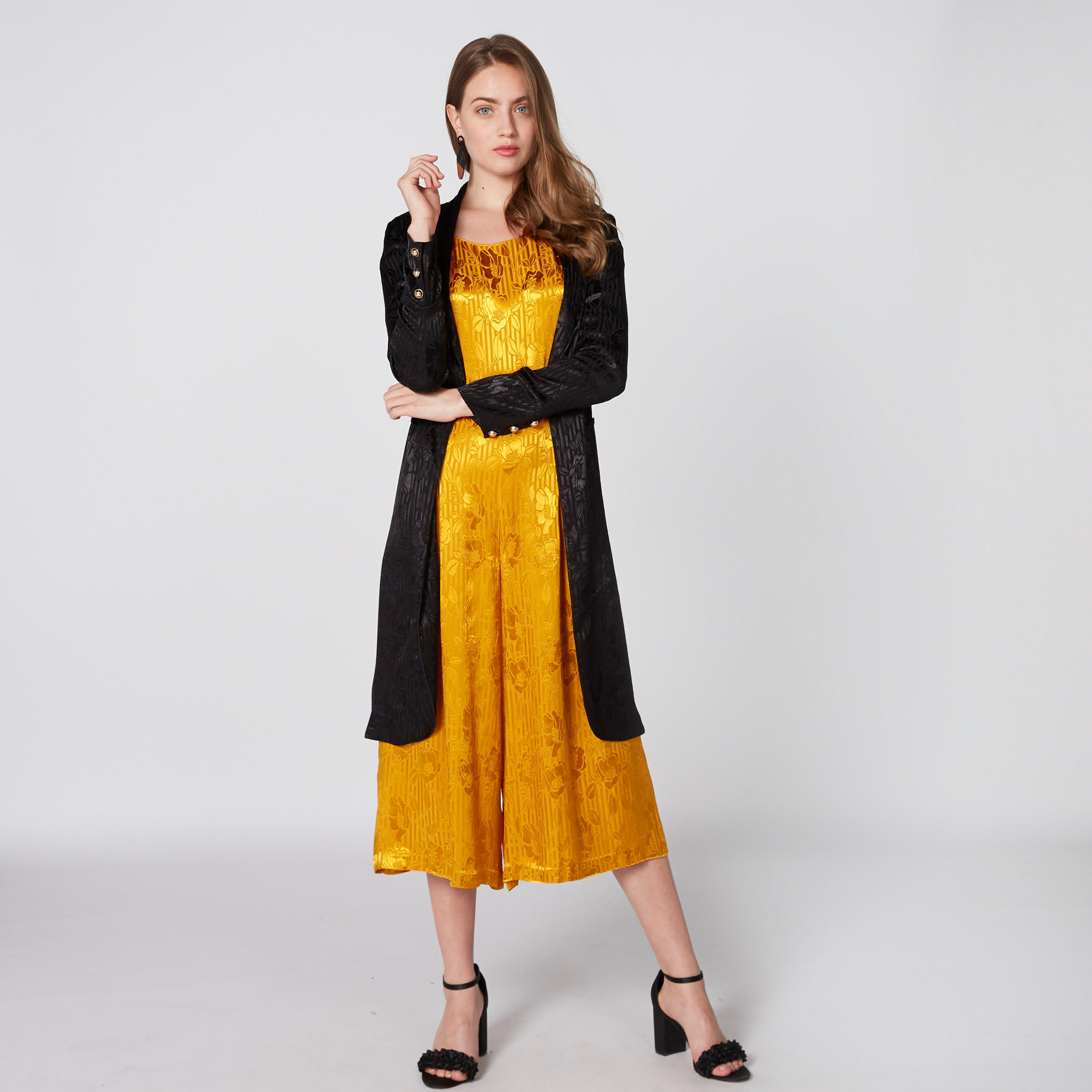 جاكيت طويل بأكمام طويلة ورباط-women-winterwear-coatsandjackets-jackets-image-4