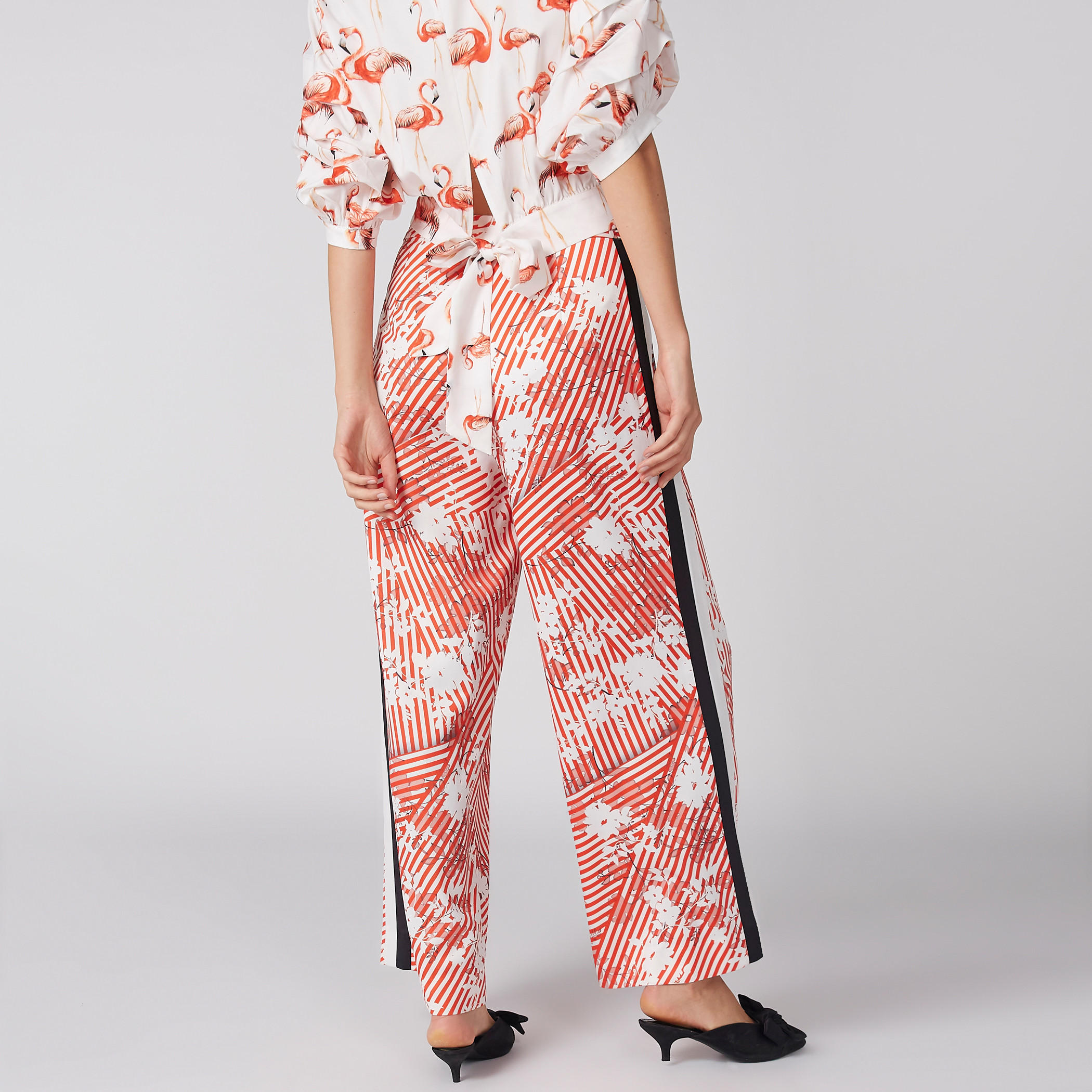 بنطال بالازو طويل بطبعات زهرية وتقليم-women-clothing-bottoms-trousers-image-3