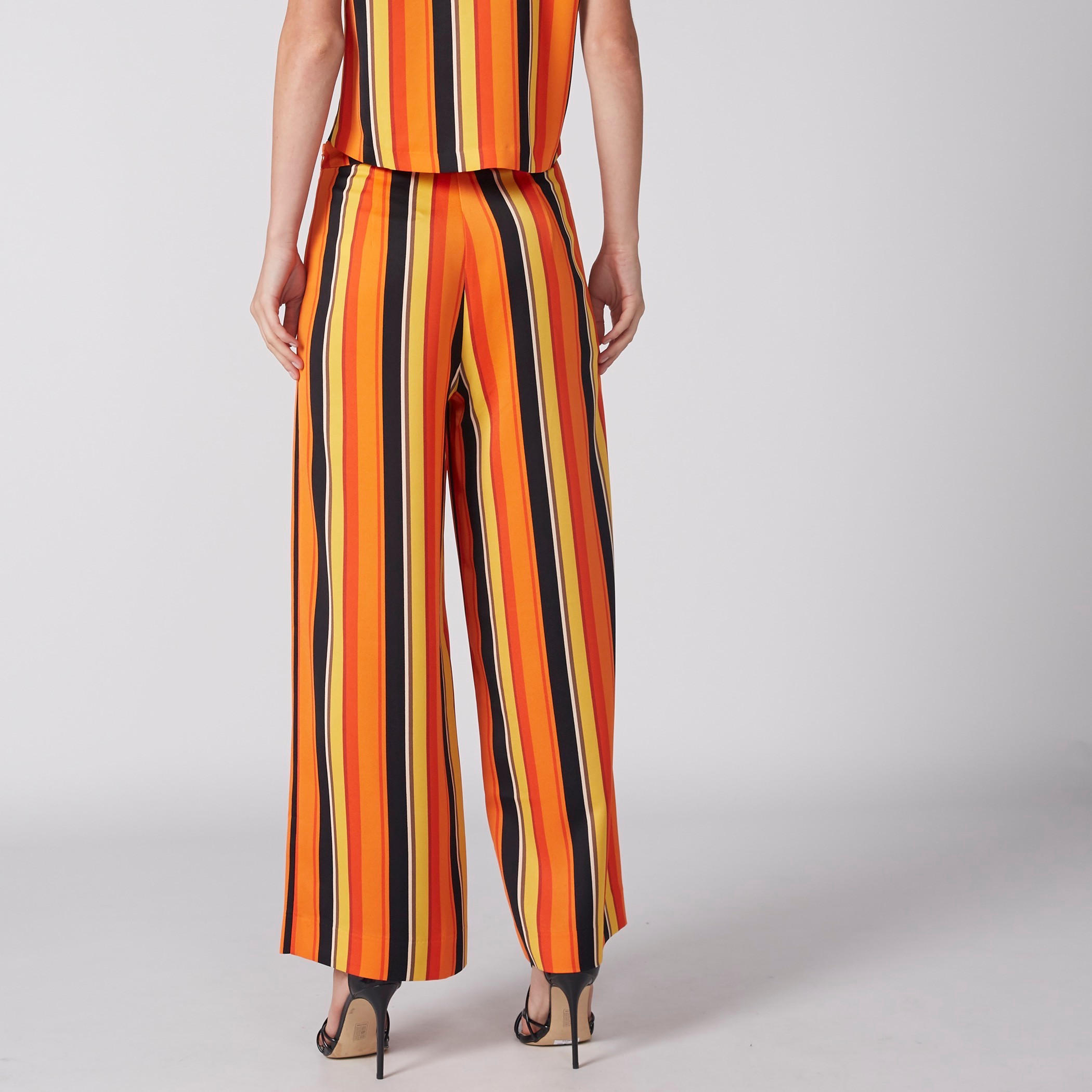 بنطال بالازو طويل مقلّم بخصر مطاطي-women-clothing-bottoms-trousers-image-4