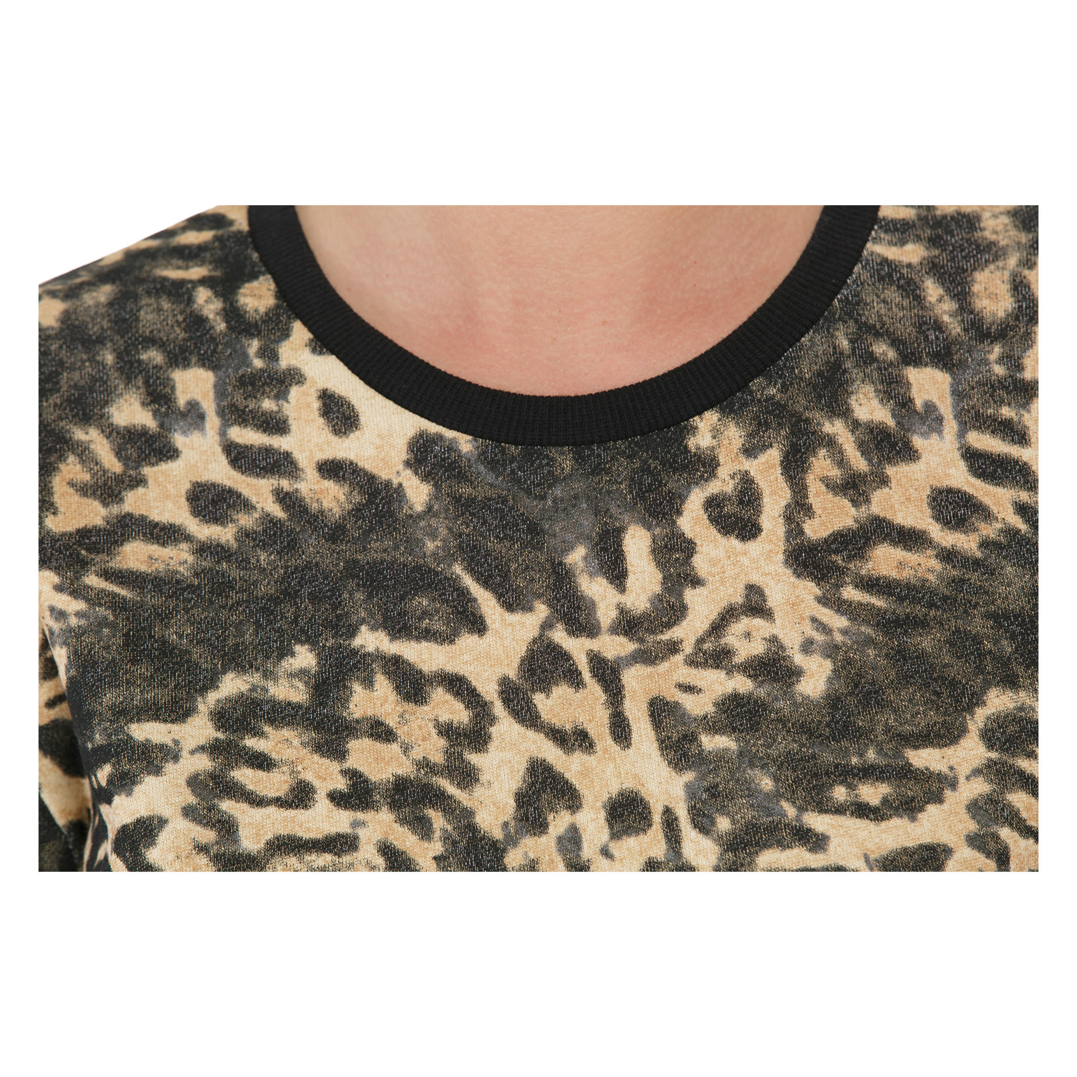 Leopard Print Top-women-winterwear-hoodiesandsweatshirts-sweatshirts-image-4