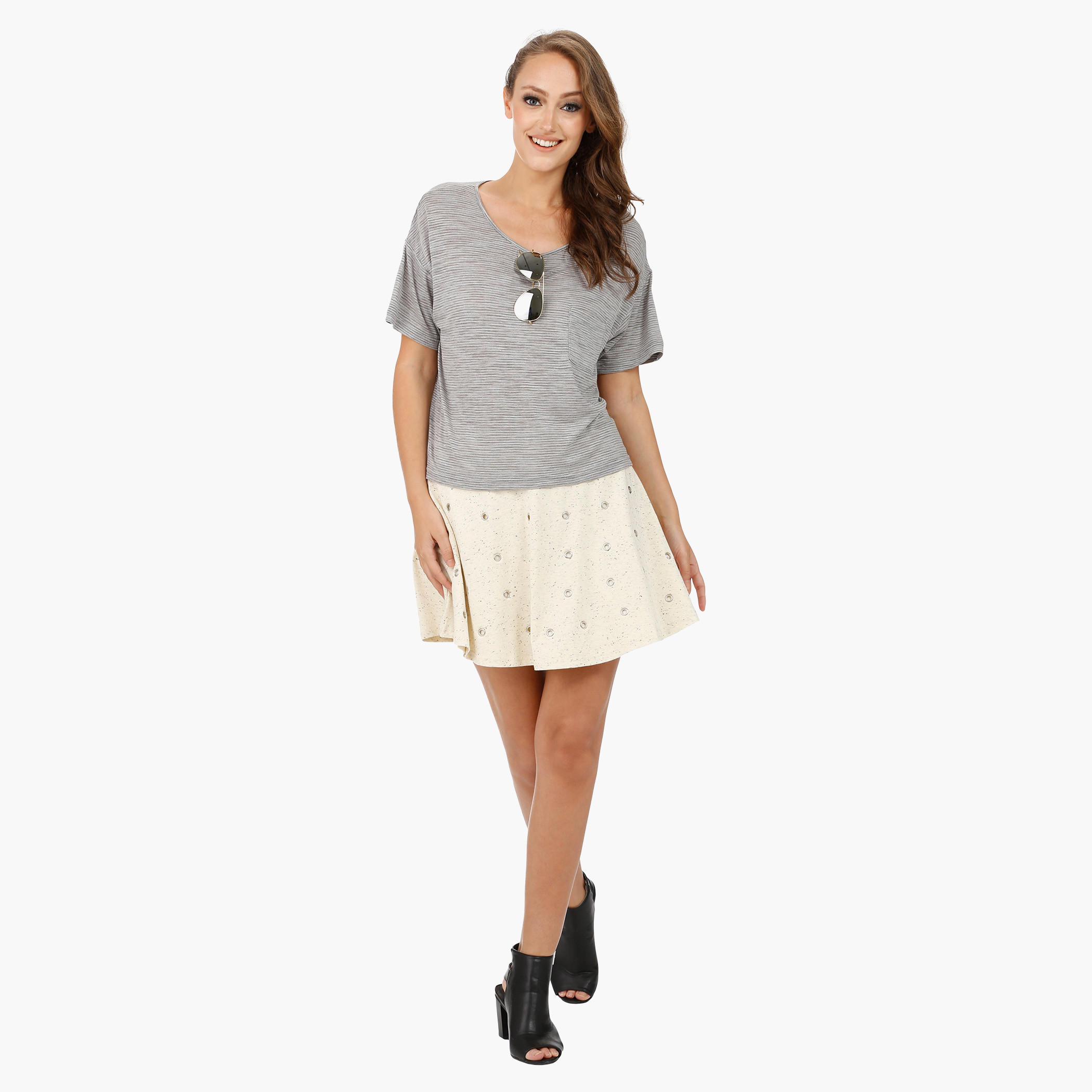 Basic Top with Round Neck and Short Sleeves in Regular Fit-women-clothing-tshirts-image-20