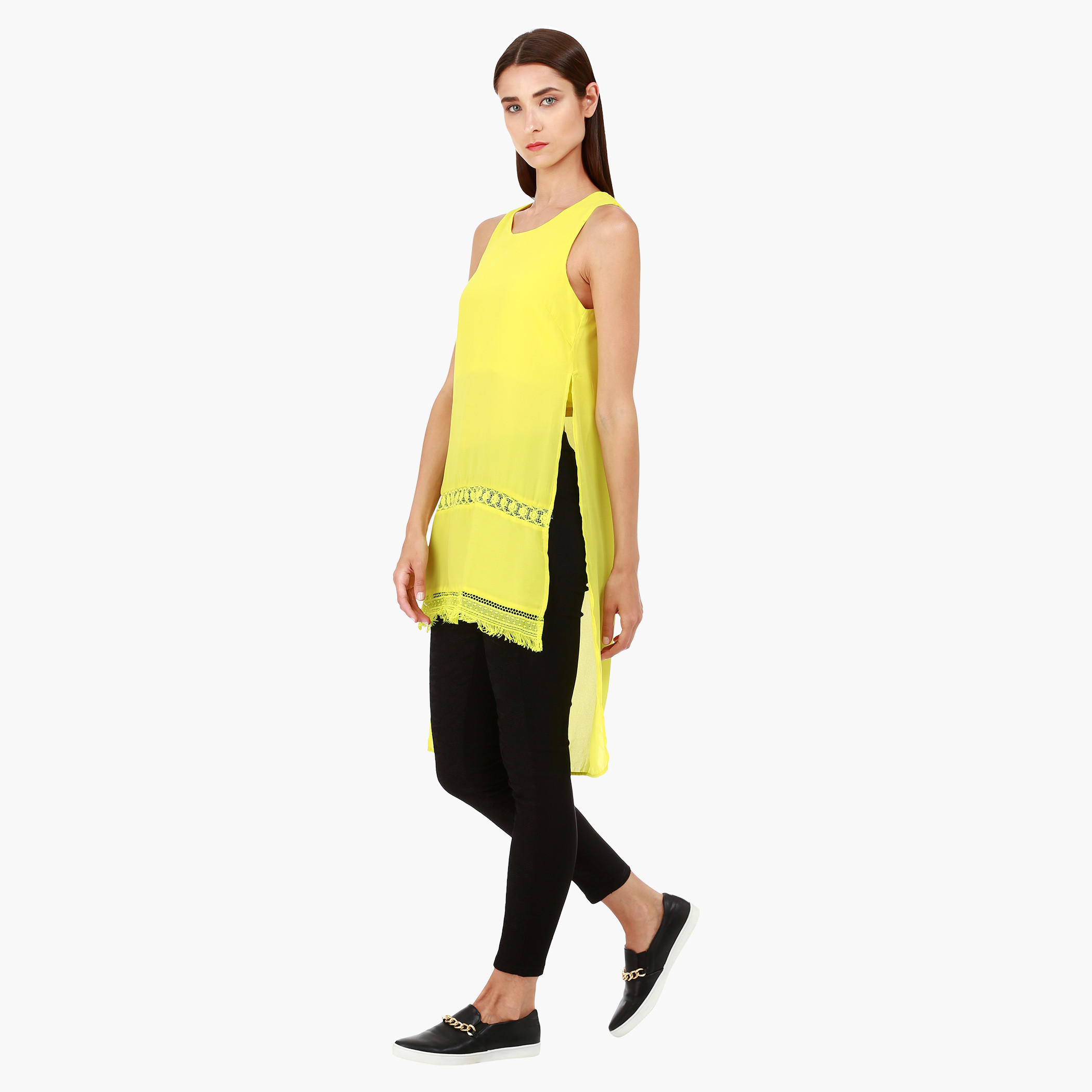 Plain Shirt with Crew Neck in Regular Fit-women-clothing-shirtsandblouses-blouses-image-3