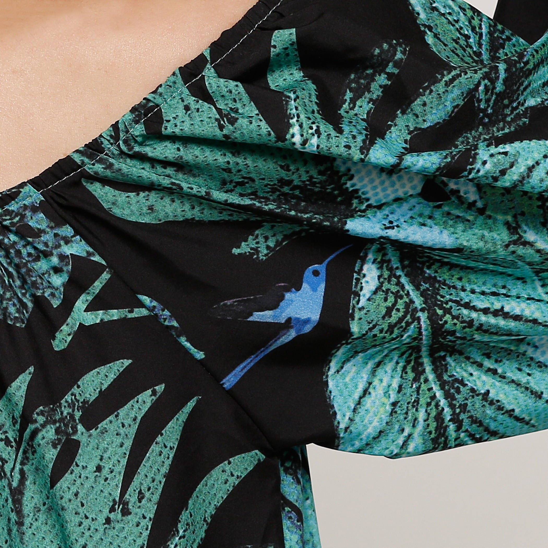 بلوزة مكشوفة الأكتاف مع أكمام طويلة وطبعات-women-clothing-shirtsandblouses-blouses-image-2