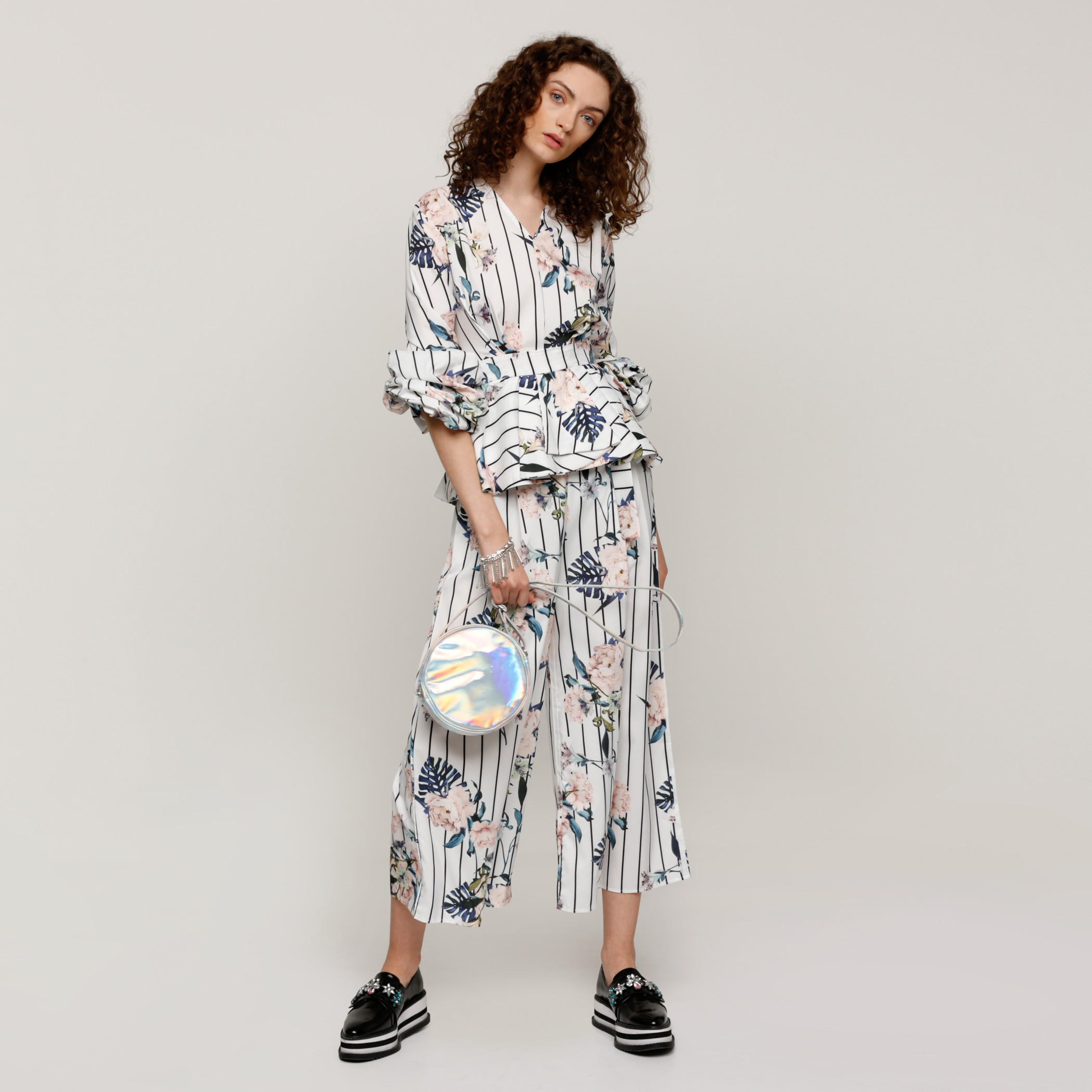 بلوزة بكشكش عند الخصر مع أكمام 3/4 وياقة V وطبعات-women-clothing-shirtsandblouses-blouses-image-5