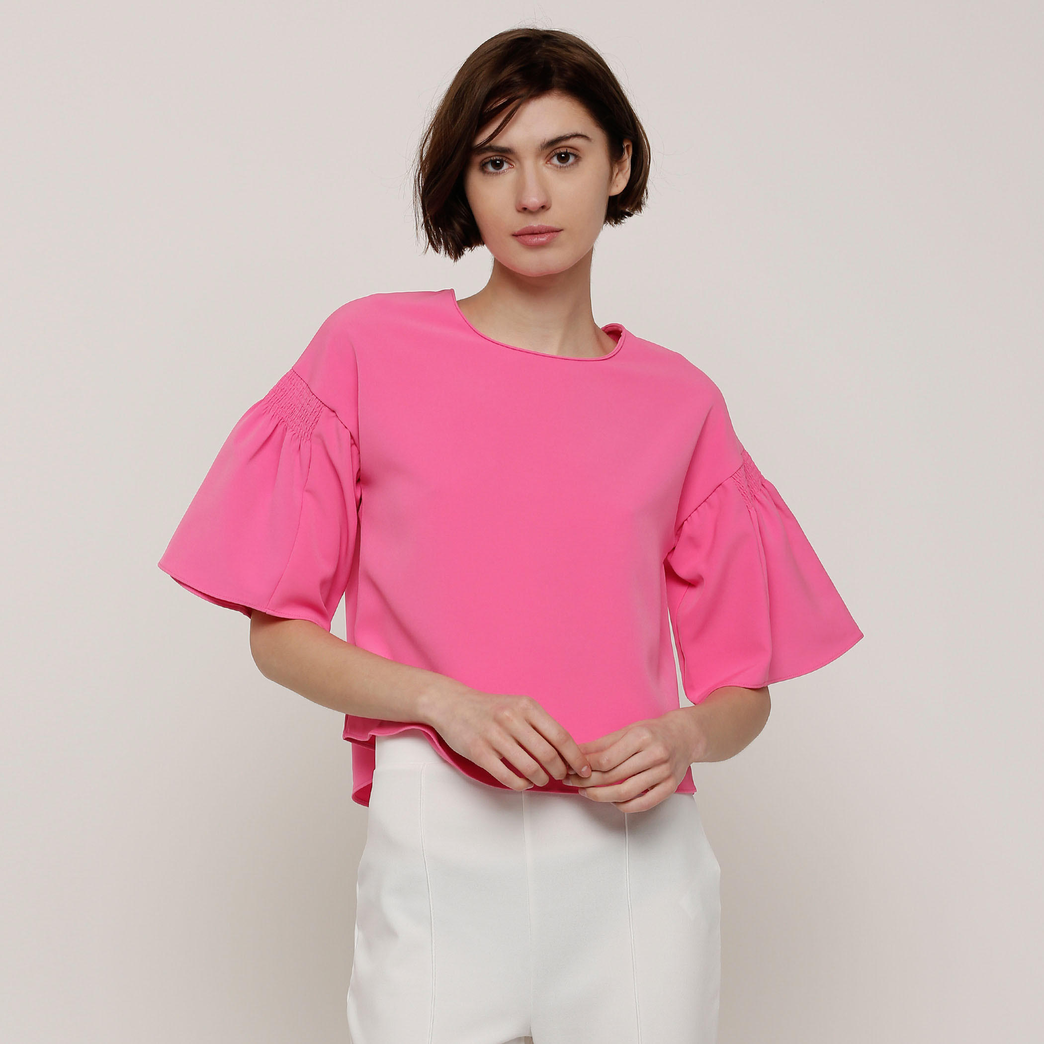 بلوزة بياقة مستديرة وأكمام واسعة ورباط-women-clothing-shirtsandblouses-blouses-image-1