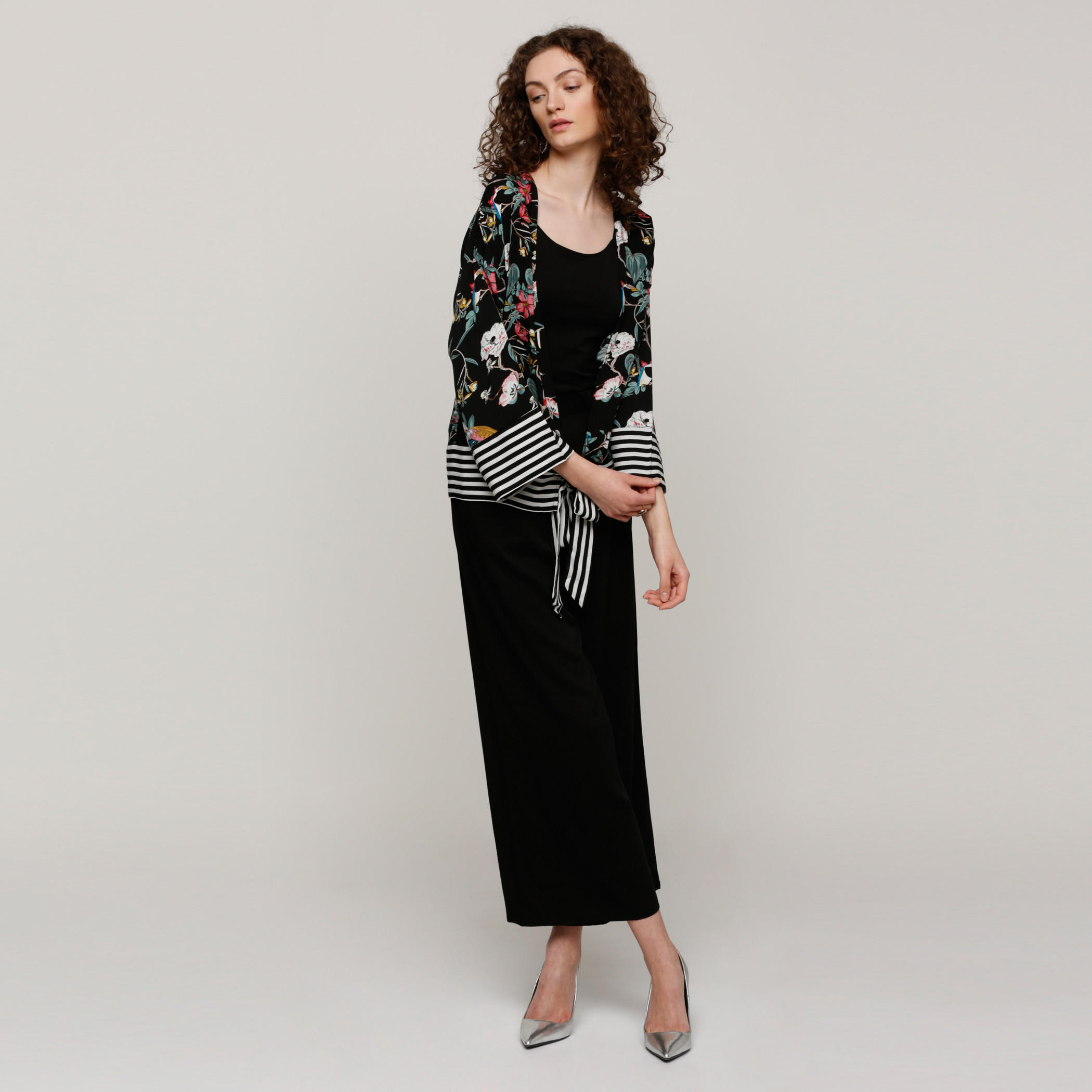 سترة بأكمام طويلة ورباط مزيّنة طبعات-women-clothing-shirtsandblouses-blouses-image-5