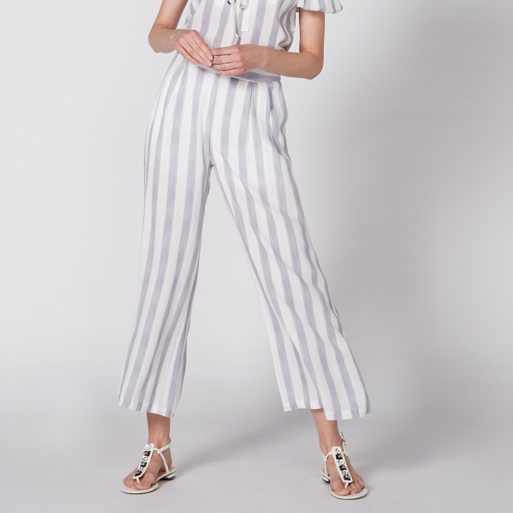 بنطال بالازو مقلّم بخصر مطّاطي-women-clothing-bottoms-trousers-image-2