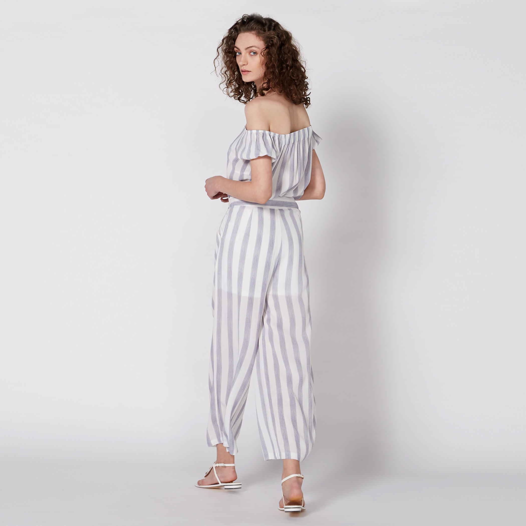 بنطال بالازو مقلّم بخصر مطّاطي-women-clothing-bottoms-trousers-image-4
