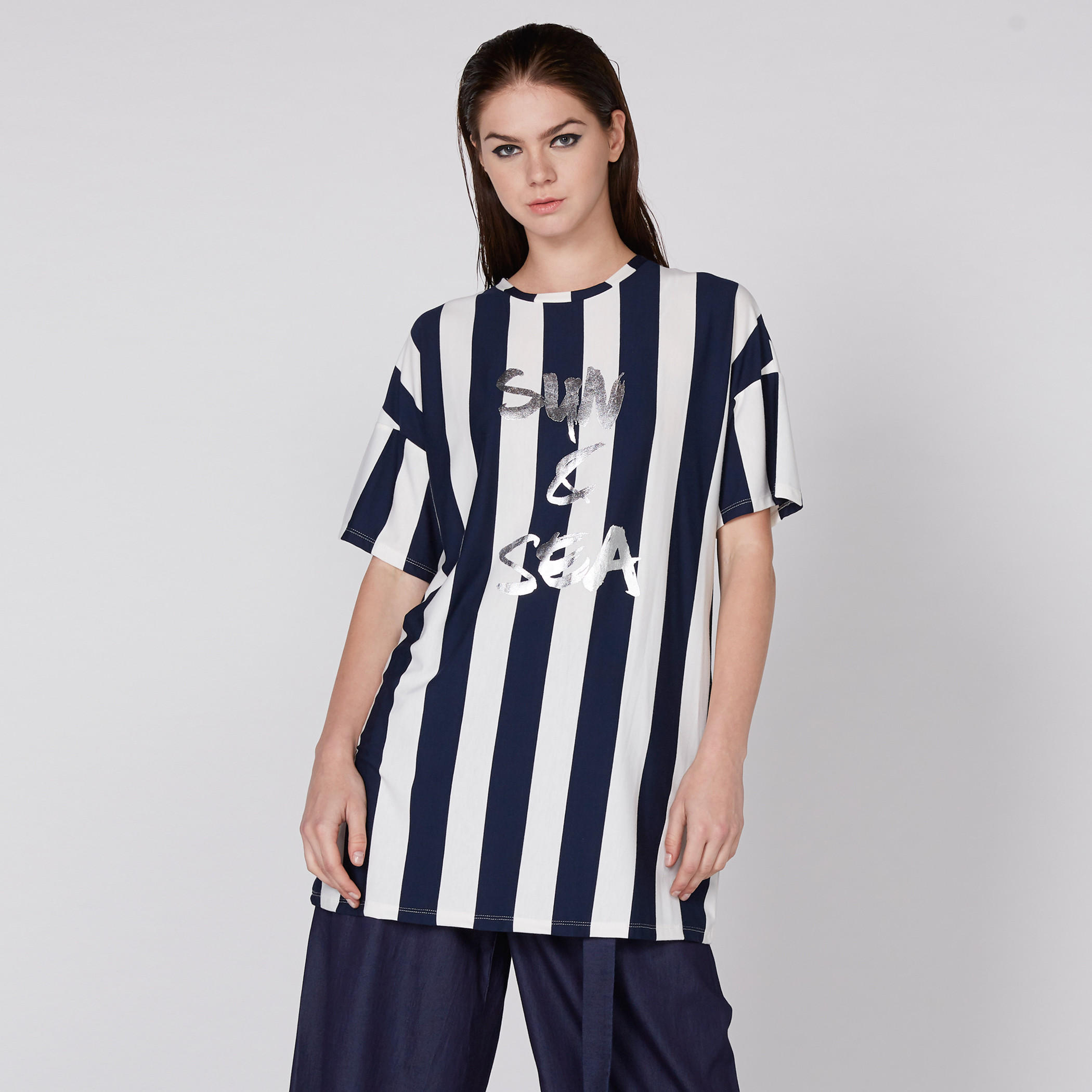 بلوزة طويلة بياقة مستديرة وطبعات-women-clothing-shirtsandblouses-blouses-image-4