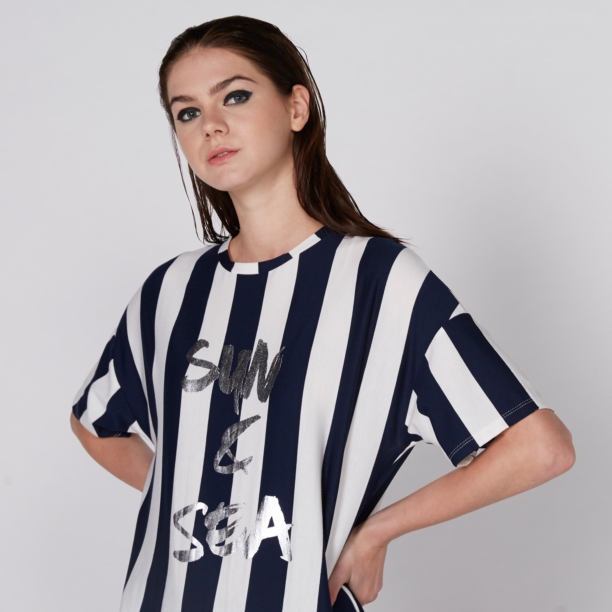 بلوزة طويلة بياقة مستديرة وطبعات-women-clothing-shirtsandblouses-blouses-image-2