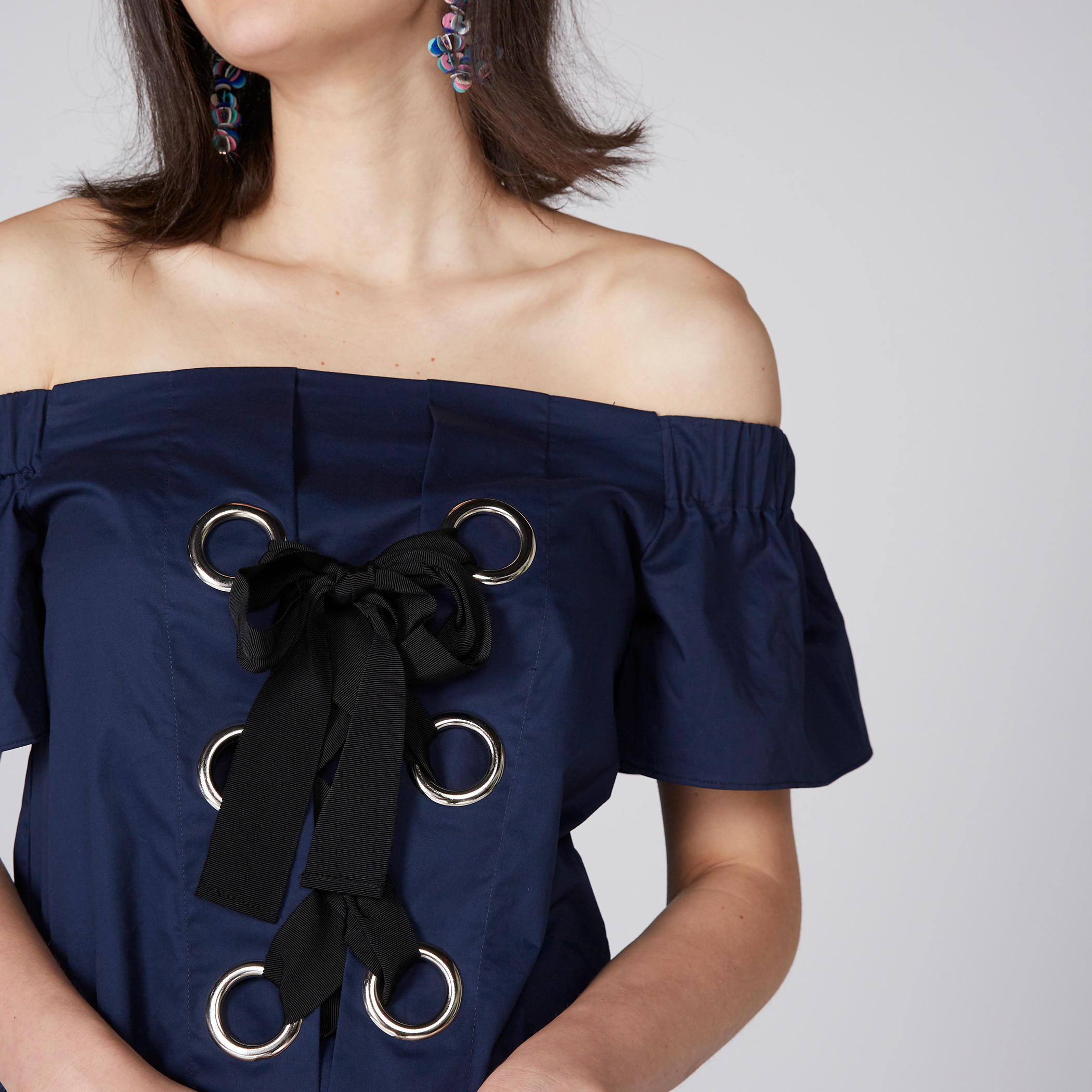 بلوزة مكشوفة الأكتاف برباط وحلقات-women-clothing-shirtsandblouses-blouses-image-2