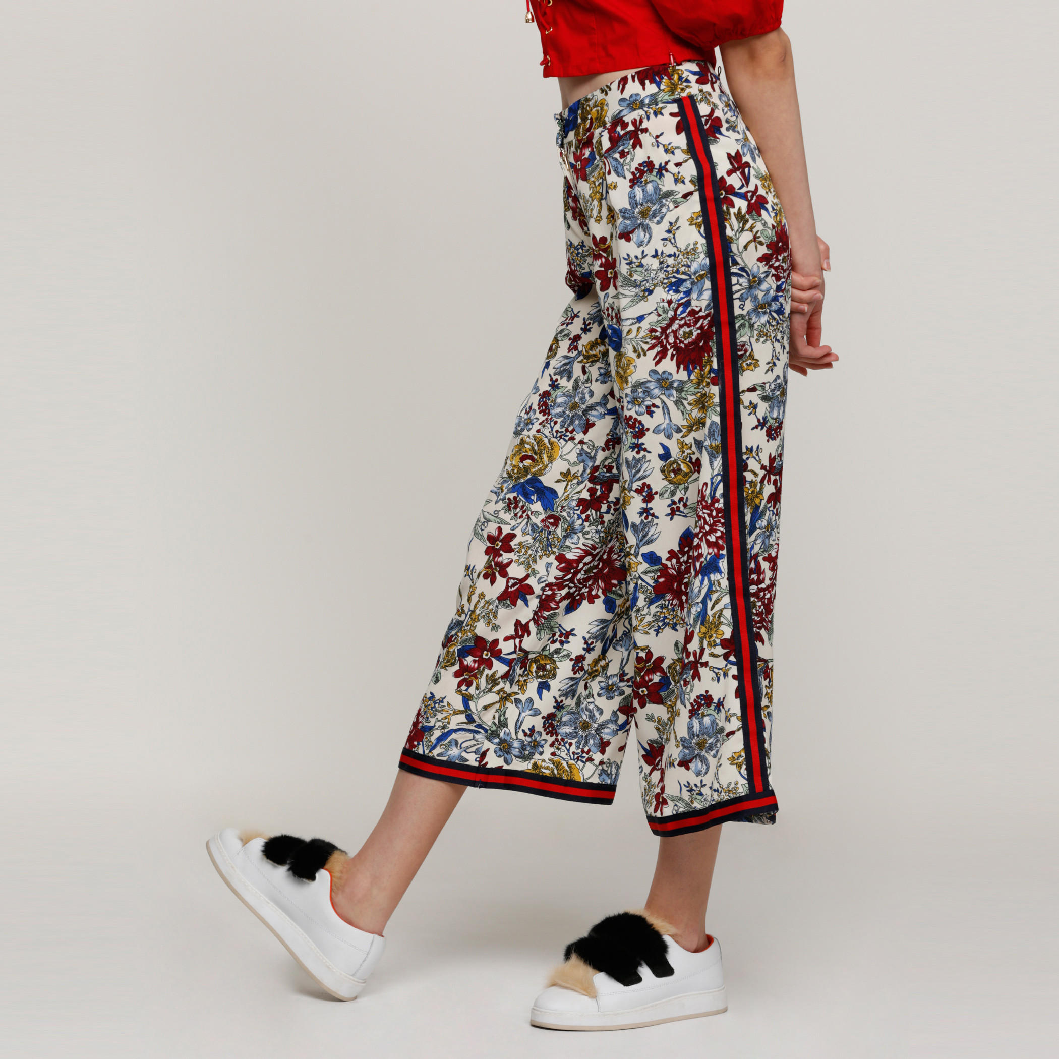 بنطال واسع الساقين مزخرف بأشرطة ومشبك إغلاق مع طبعات-women-clothing-bottoms-trousers-image-3