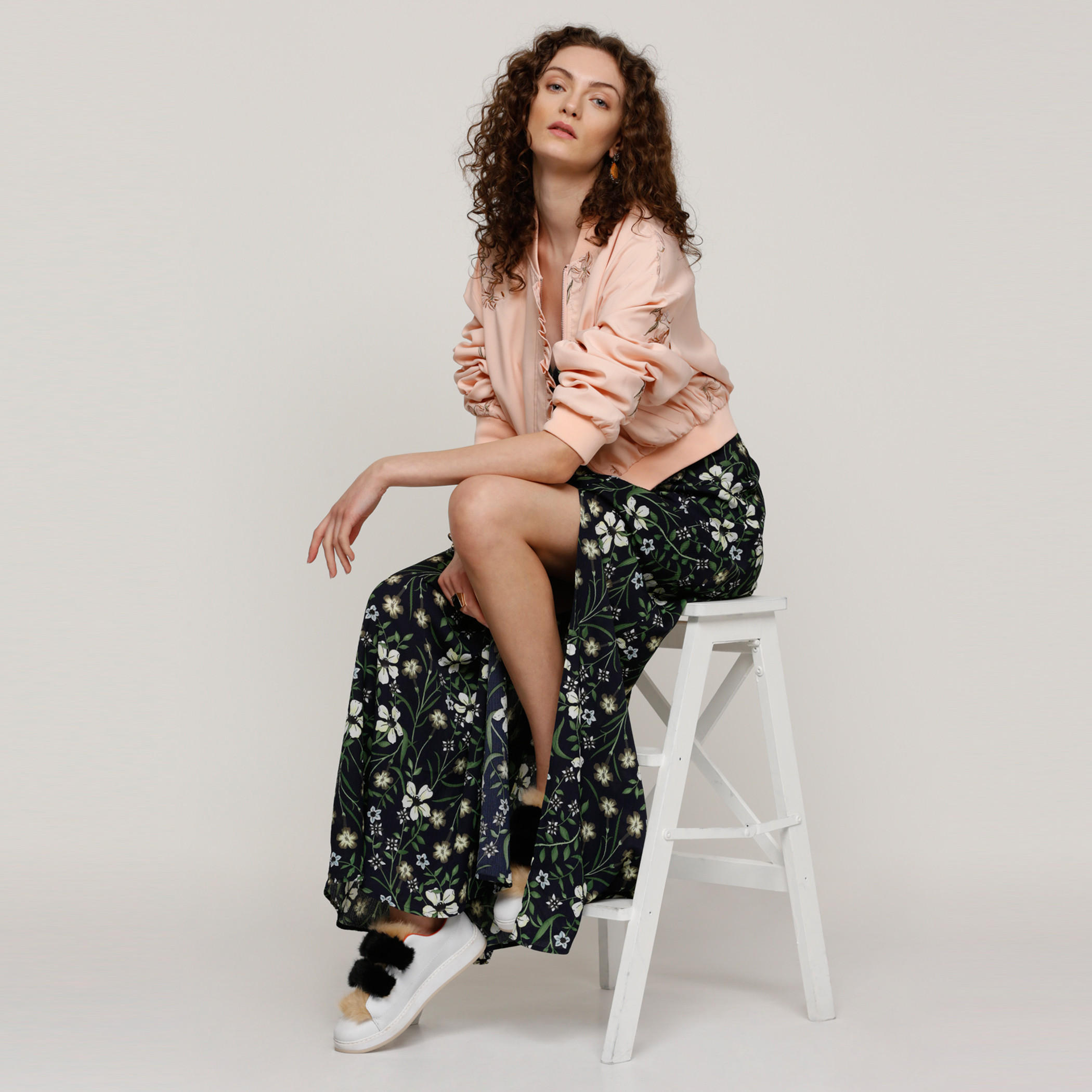 فستان طويل بحمّالات رفيعة وتفاصيل كشكش مع طبعات-women-clothing-dresses-image-5