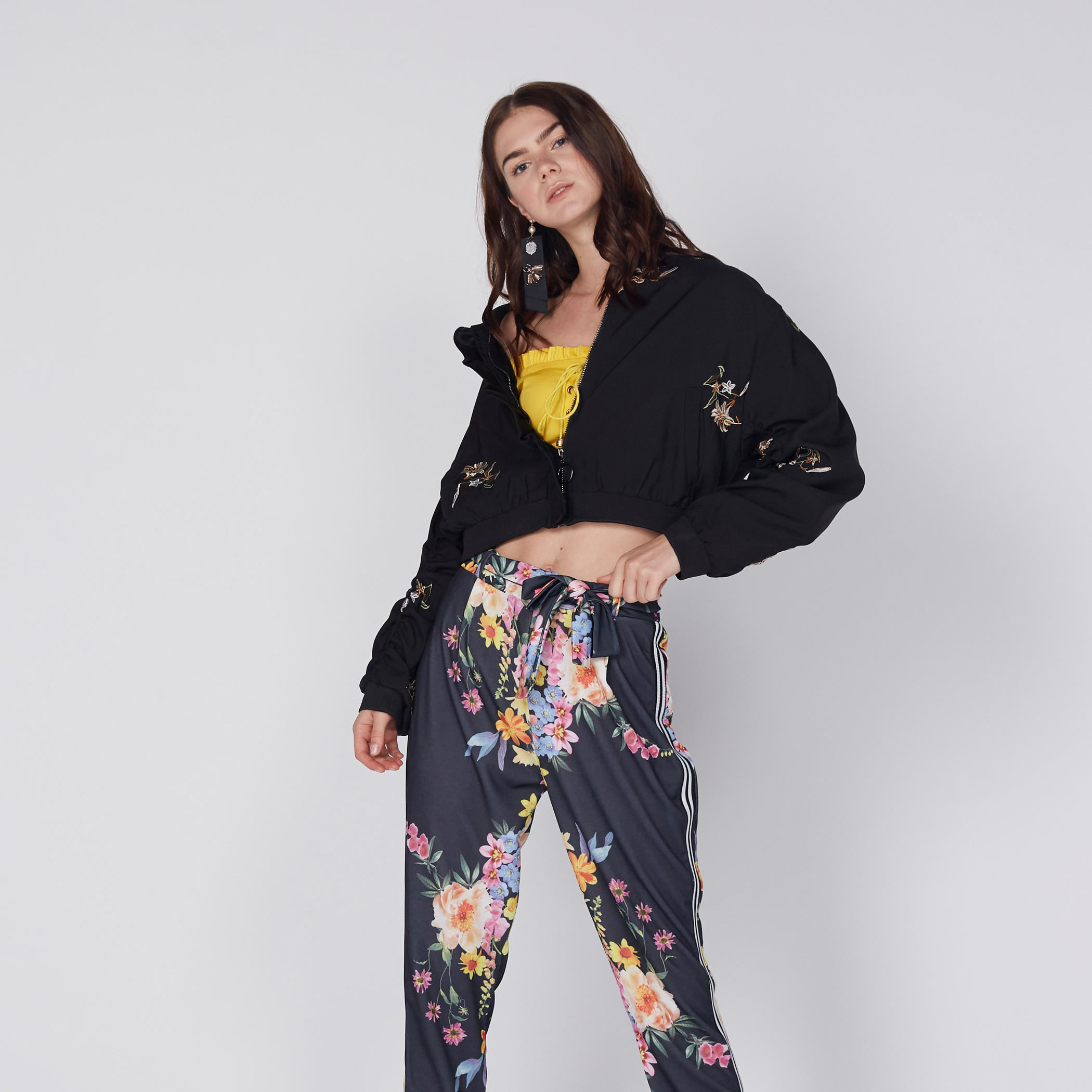 جاكيت بومبر مطرّز بأكمام طويلة وسحّاب إغلاق-women-winterwear-coatsandjackets-jackets-image-4