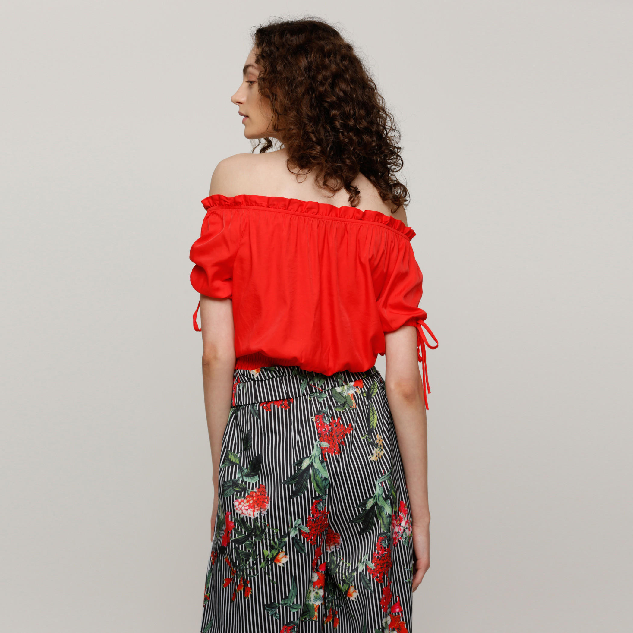بلوزة قصيرة مكشوفة الأكتاف برباط-women-clothing-shirtsandblouses-blouses-image-2