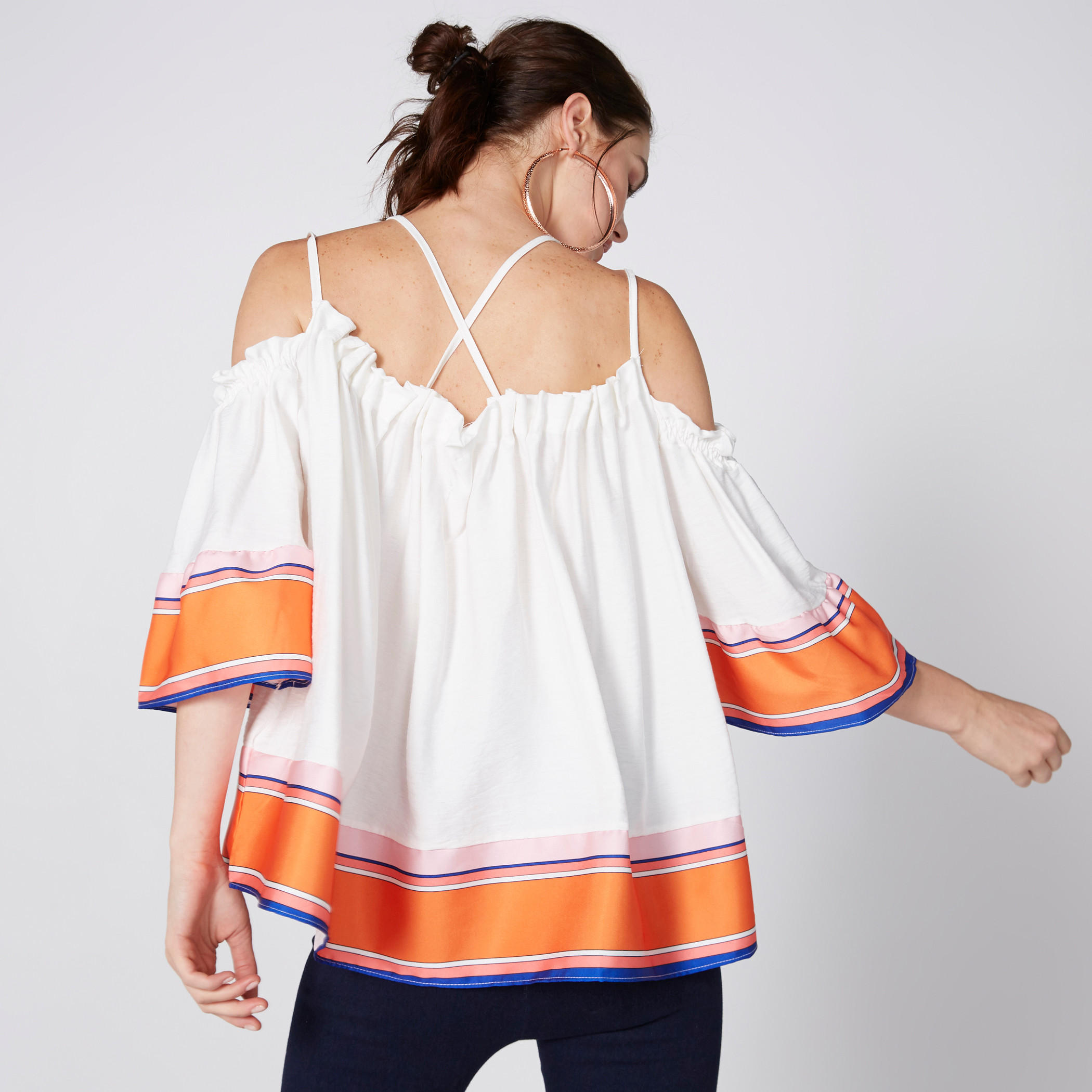 بلوزة بحمّالات رفيعة وأكمام واسعة وطبعات-women-clothing-shirtsandblouses-blouses-image-3