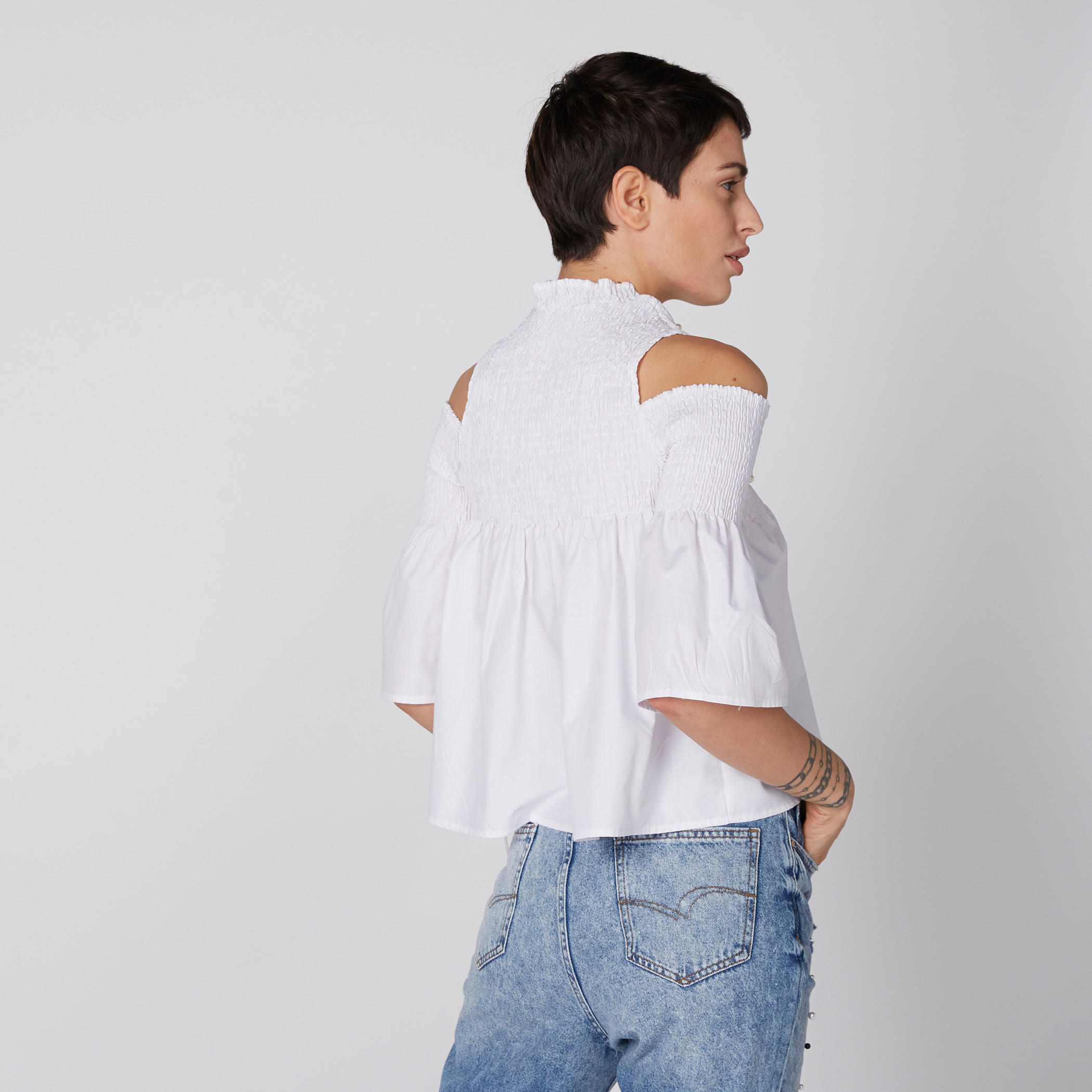 بلوزة مكشوفة الأكتاف بتفاصيل لؤلؤ-women-clothing-shirtsandblouses-blouses-image-3