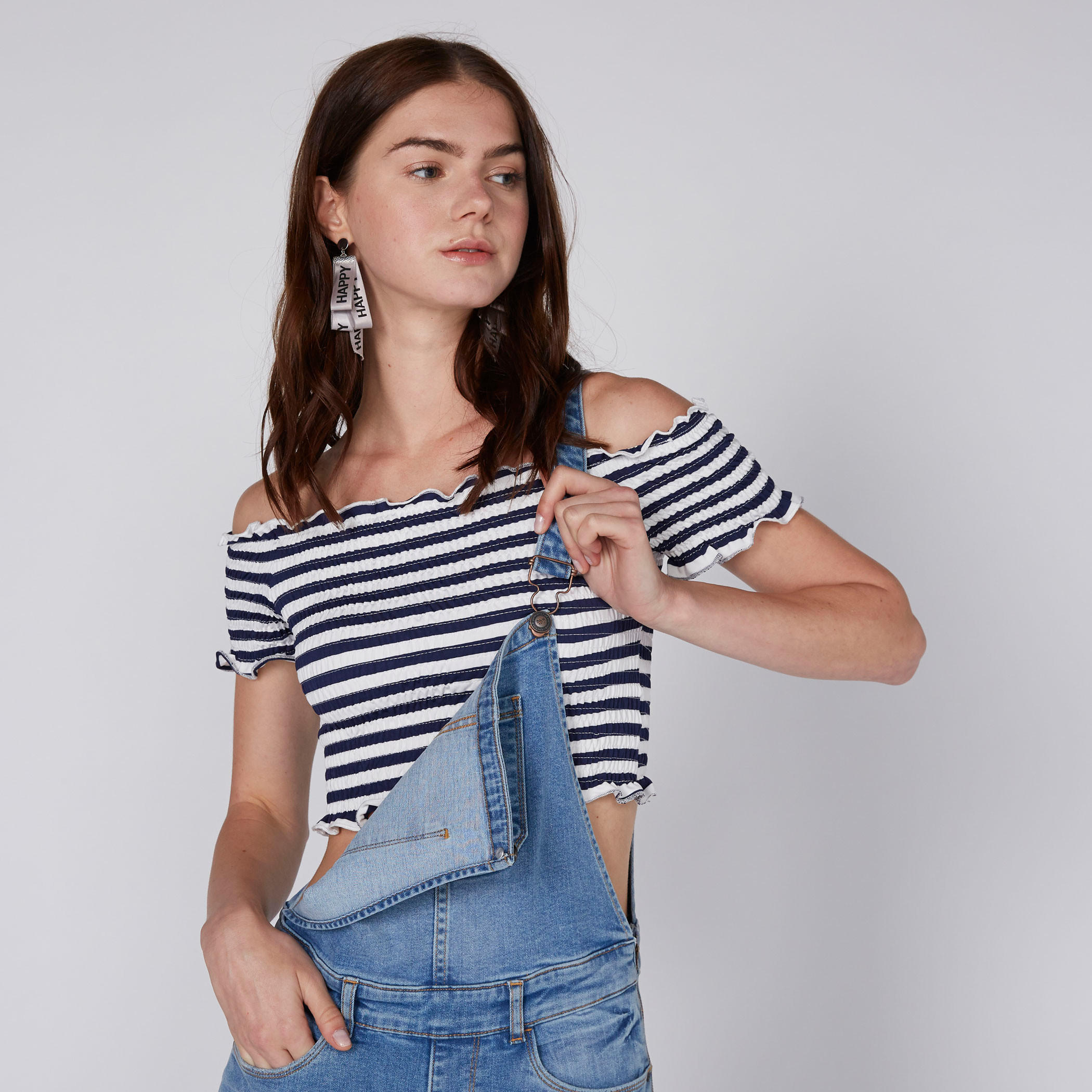 بلوزة قصيرة مقلّمة ومكشوفة الأكتاف-women-clothing-shirtsandblouses-blouses-image-4