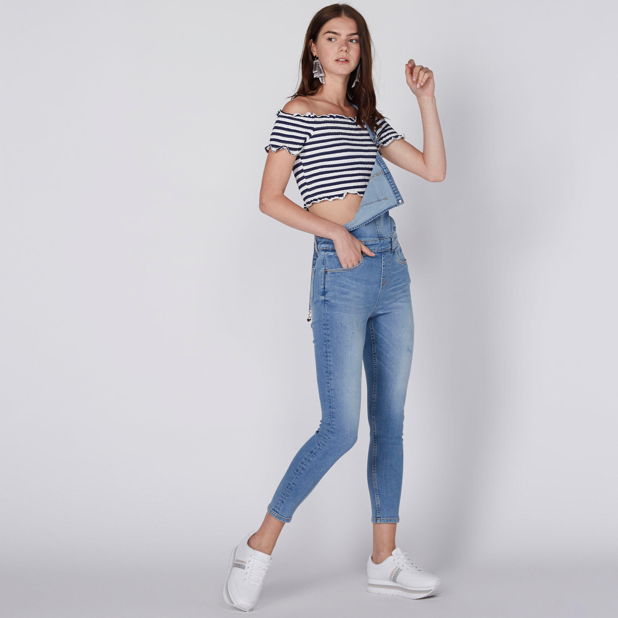 بلوزة قصيرة مقلّمة ومكشوفة الأكتاف-women-clothing-shirtsandblouses-blouses-image-3