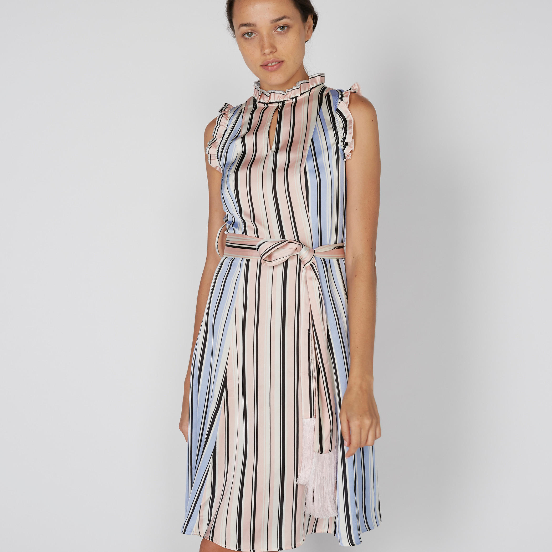 فستان مقلّم متوسط الطول دون أكمام بحزام رباط-women-clothing-dresses-image-2