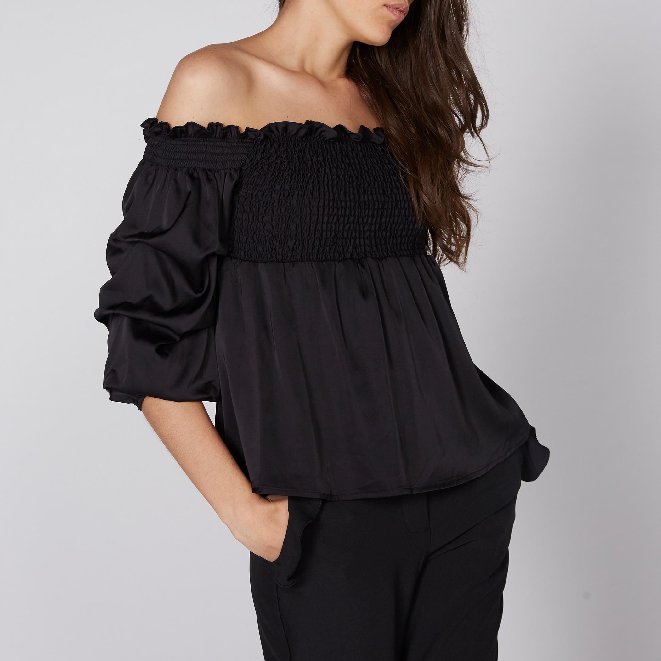 بلوزة مكشوفة الأكتاف بطيّات وتفاصيل كشكش-women-clothing-shirtsandblouses-blouses-image-2