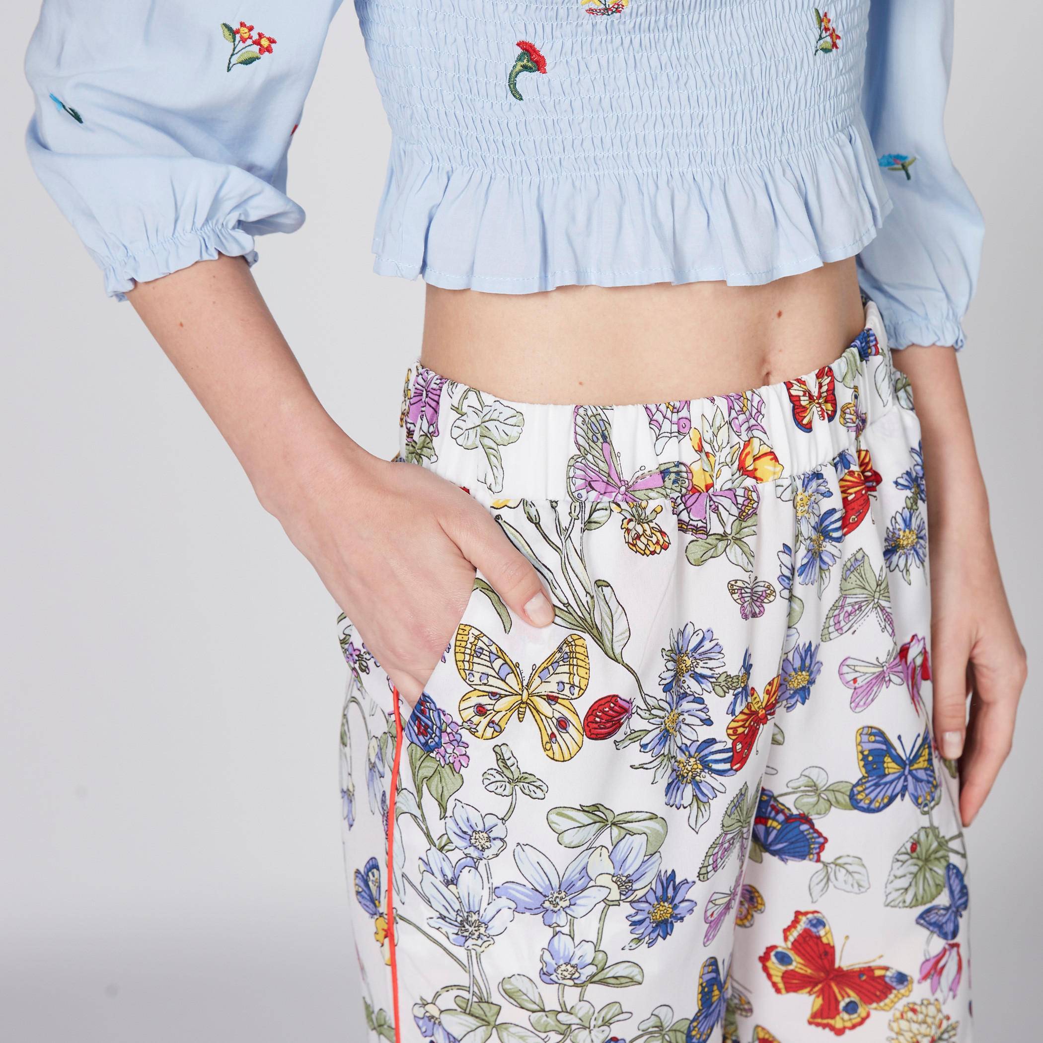 بنطال بالازو طويل بجيوب وطبعات-women-clothing-bottoms-trousers-image-2