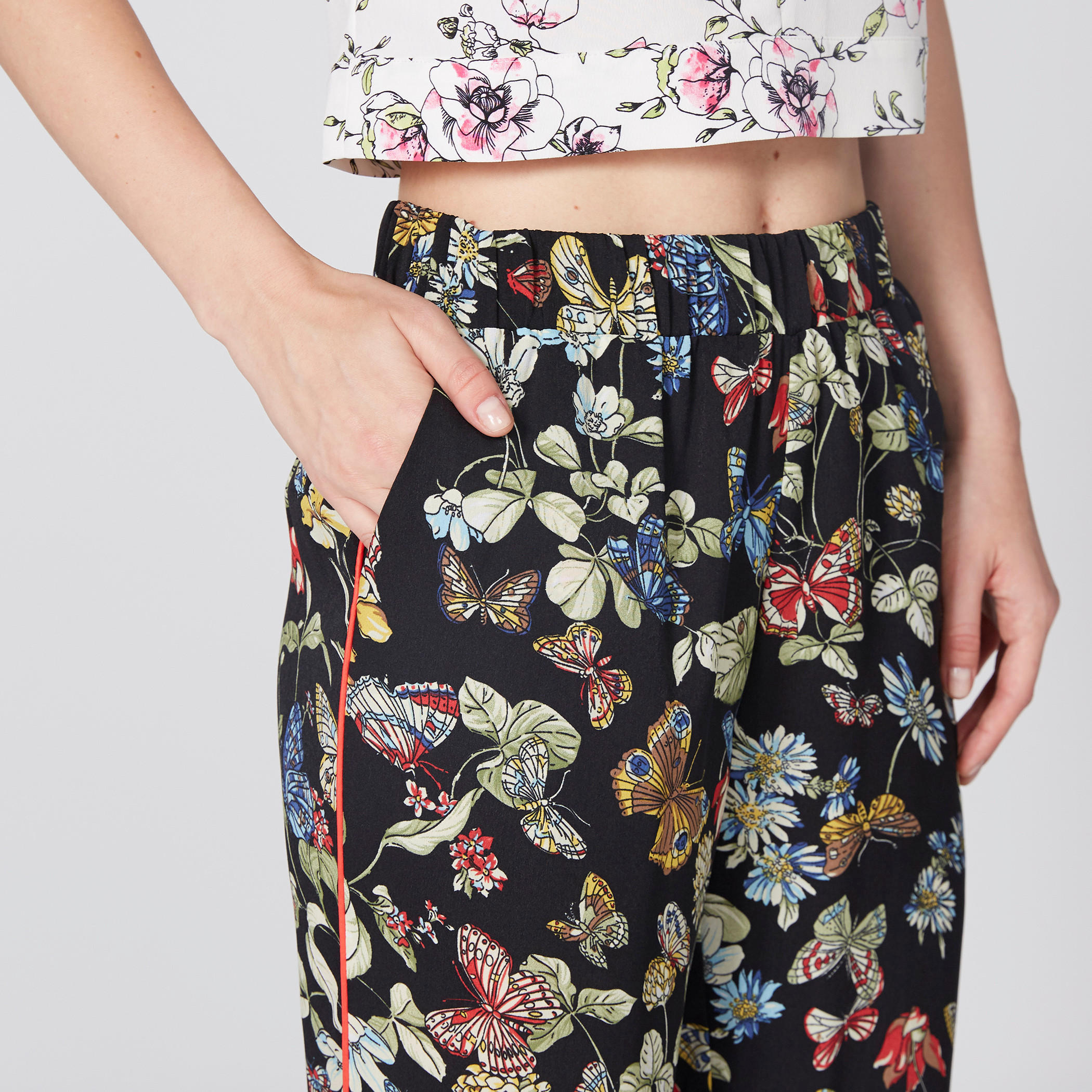 بنطال بالازو بخصر مطّاطي وطبعات-women-clothing-bottoms-trousers-image-4
