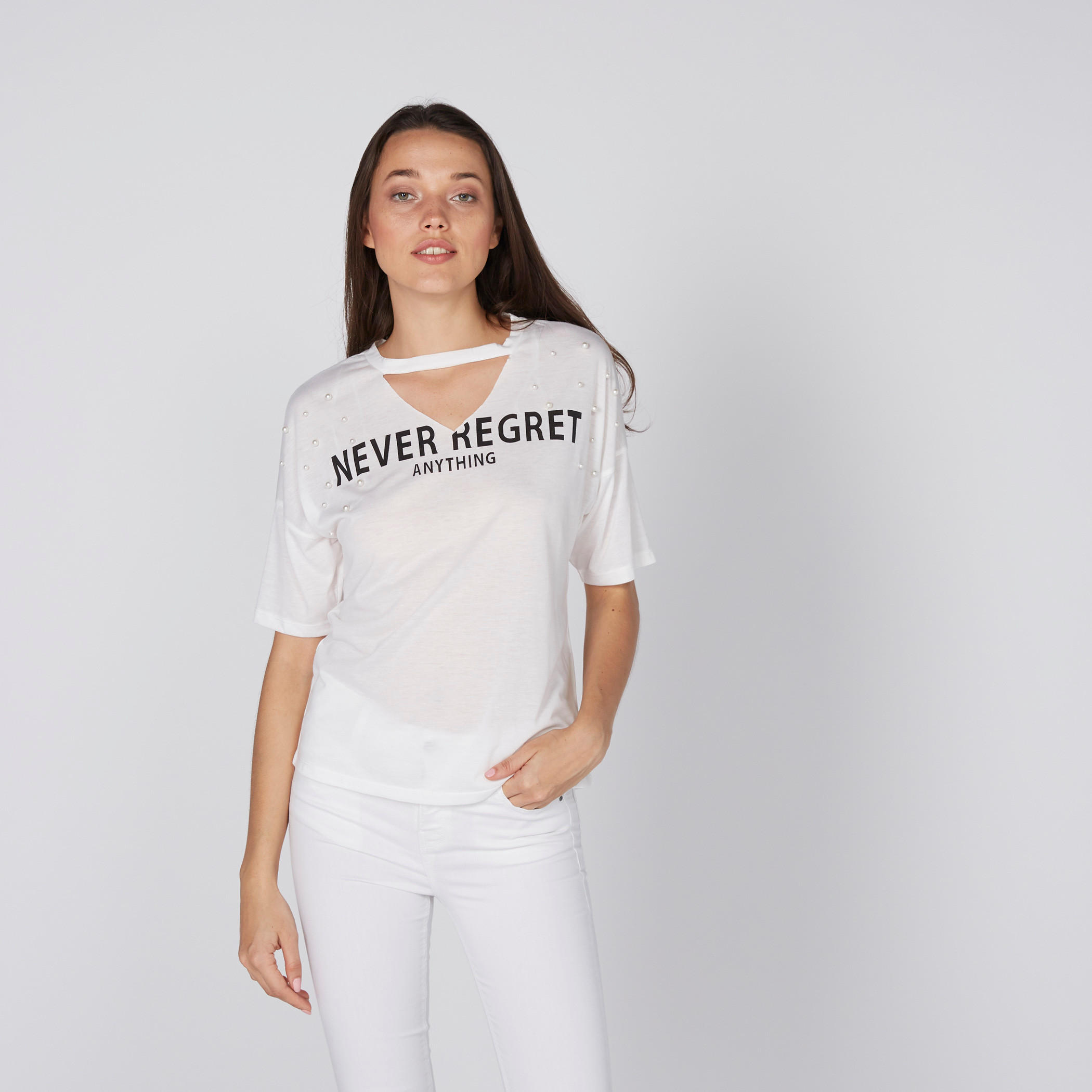 بلوزة بياقة طوق وطبعات وتزيينات-women-clothing-tshirts-image-1