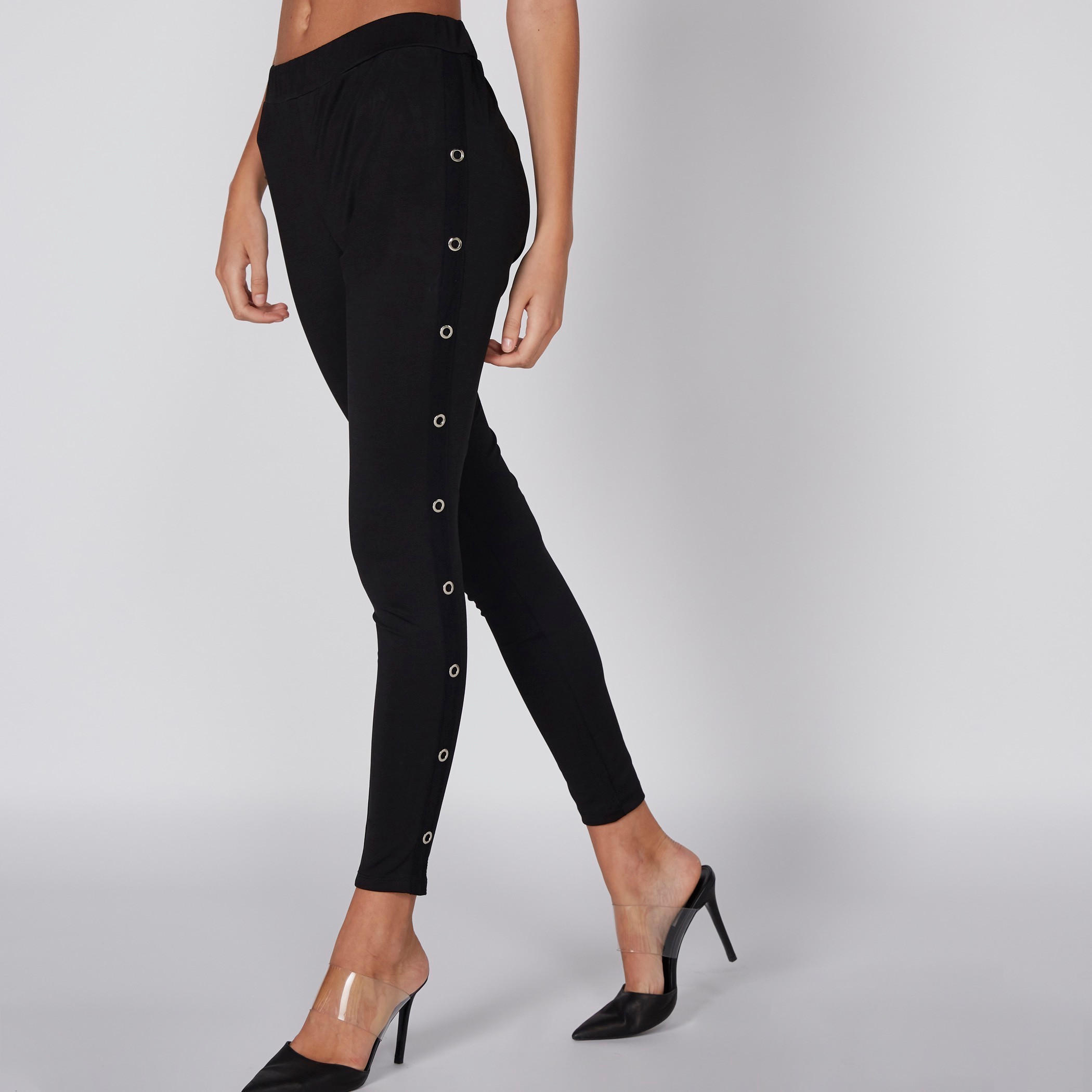 بنطال ليقنز بخصر مطّاطي وحلقات-women-clothing-bottoms-leggings-image-1