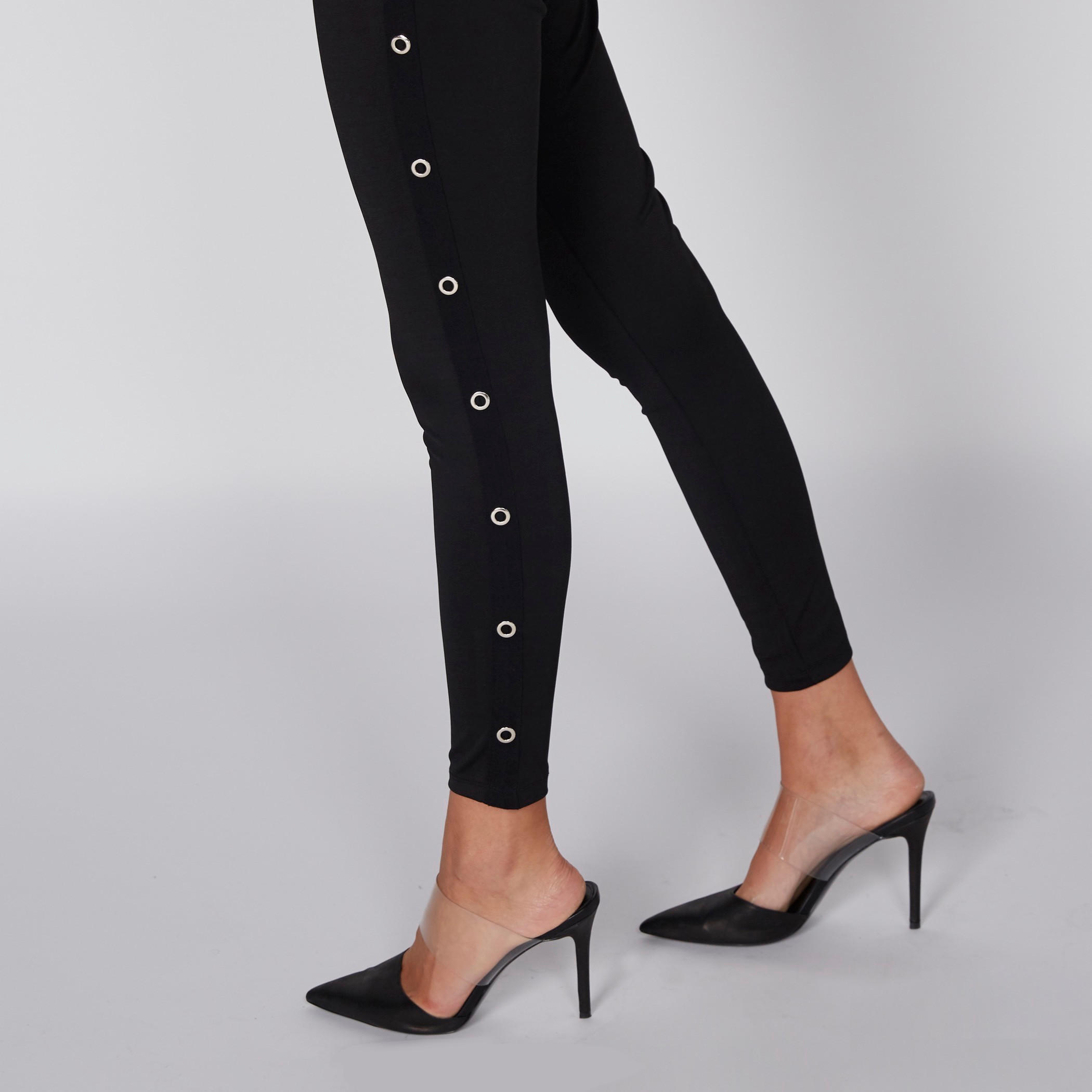 بنطال ليقنز بخصر مطّاطي وحلقات-women-clothing-bottoms-leggings-image-5