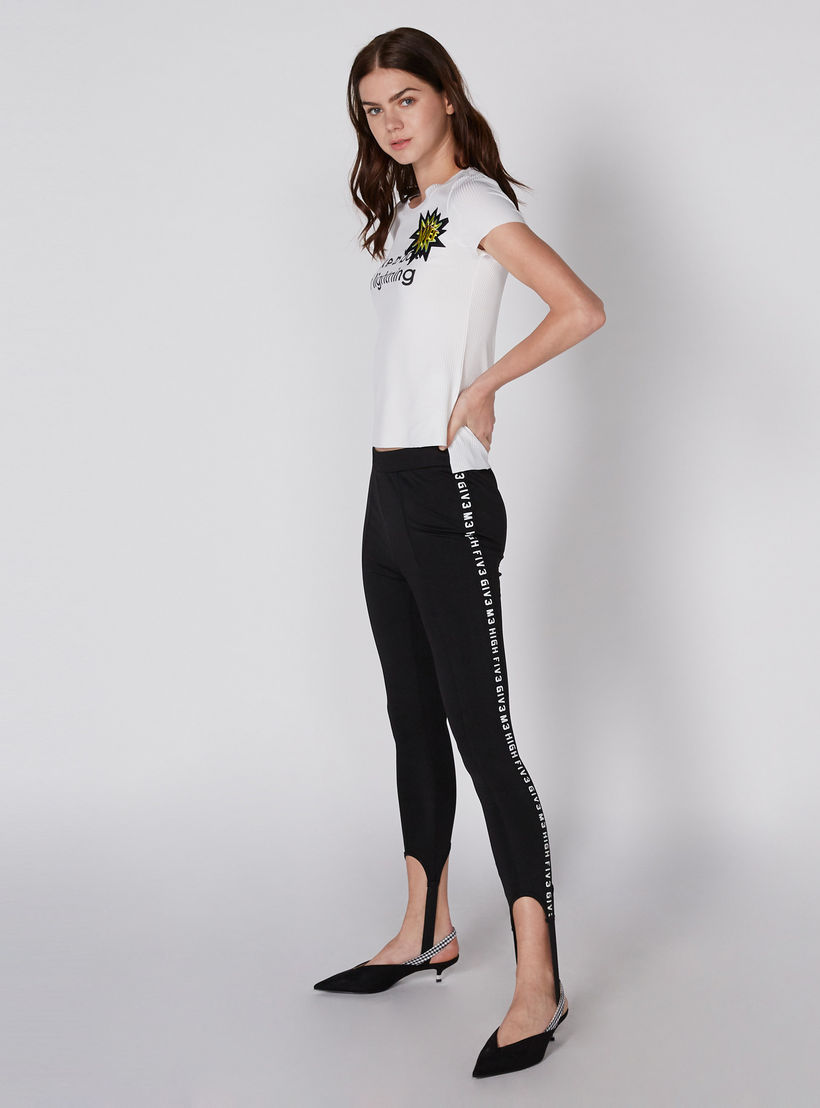 بنطال ليقنز بطول 3/4 مع خصر مطّاطي-women-clothing-bottoms-trousers-image-2