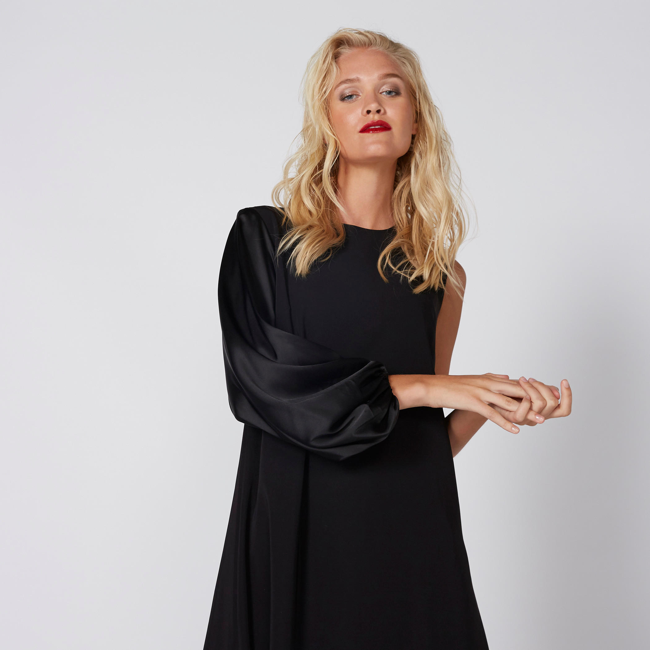 فستان ميدي بياقة مستديرة وأطراف غير مستوية-women-clothing-dresses-image-3