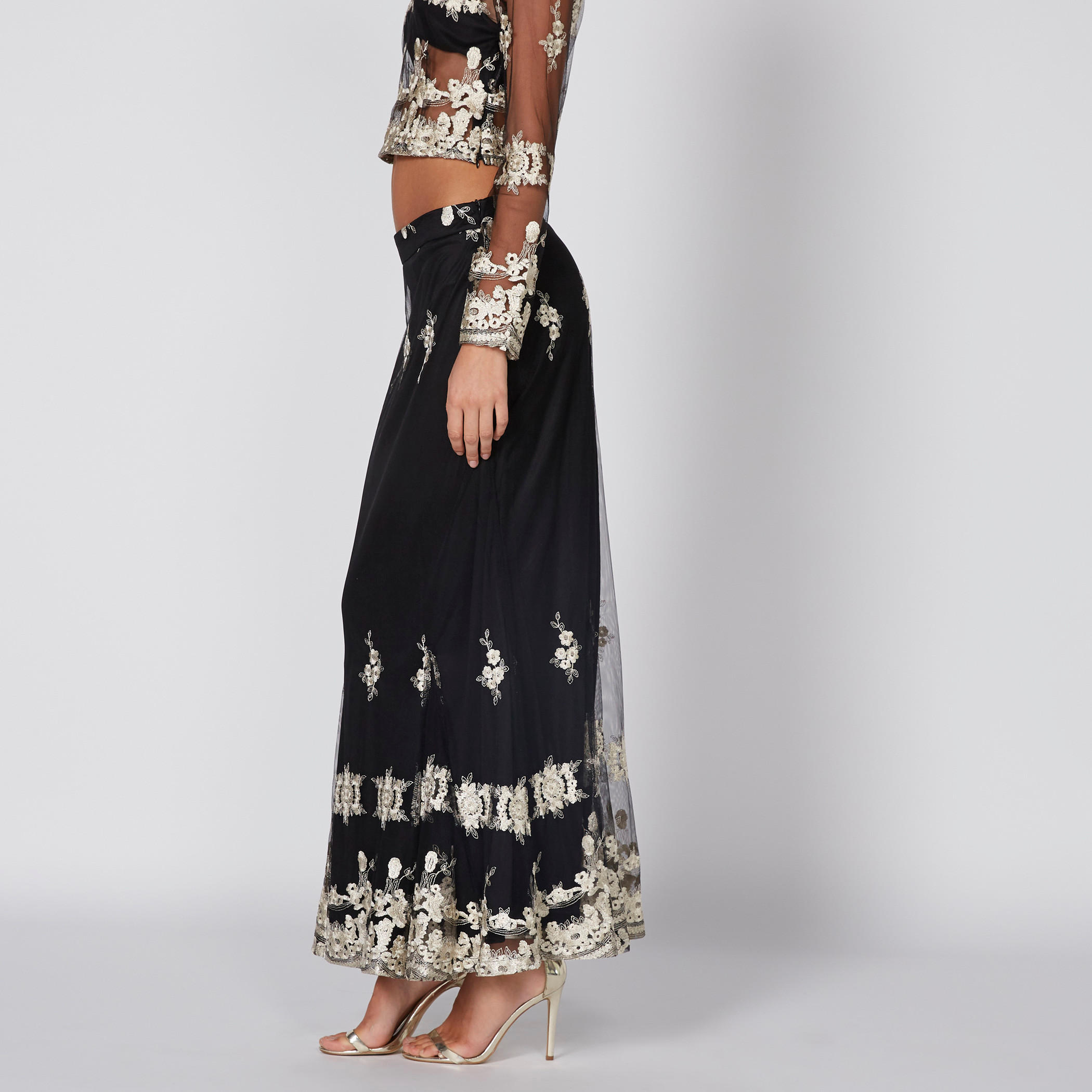 تنّورة طويلة مطرّزة بخصر مطّاطي من تو إكستريمز-women-clothing-bottoms-skirts-image-3
