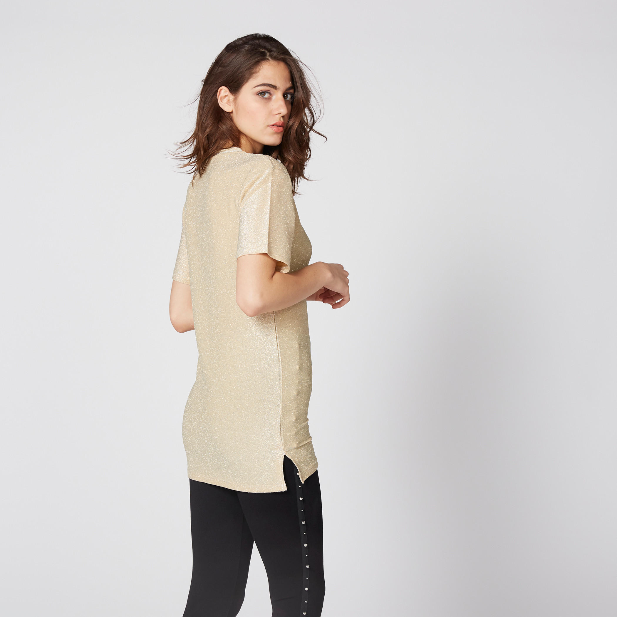 تيشيرت بياقة مستديرة وأكمام قصيرة وفتحة جانبية-women-clothing-shirtsandblouses-blouses-image-2