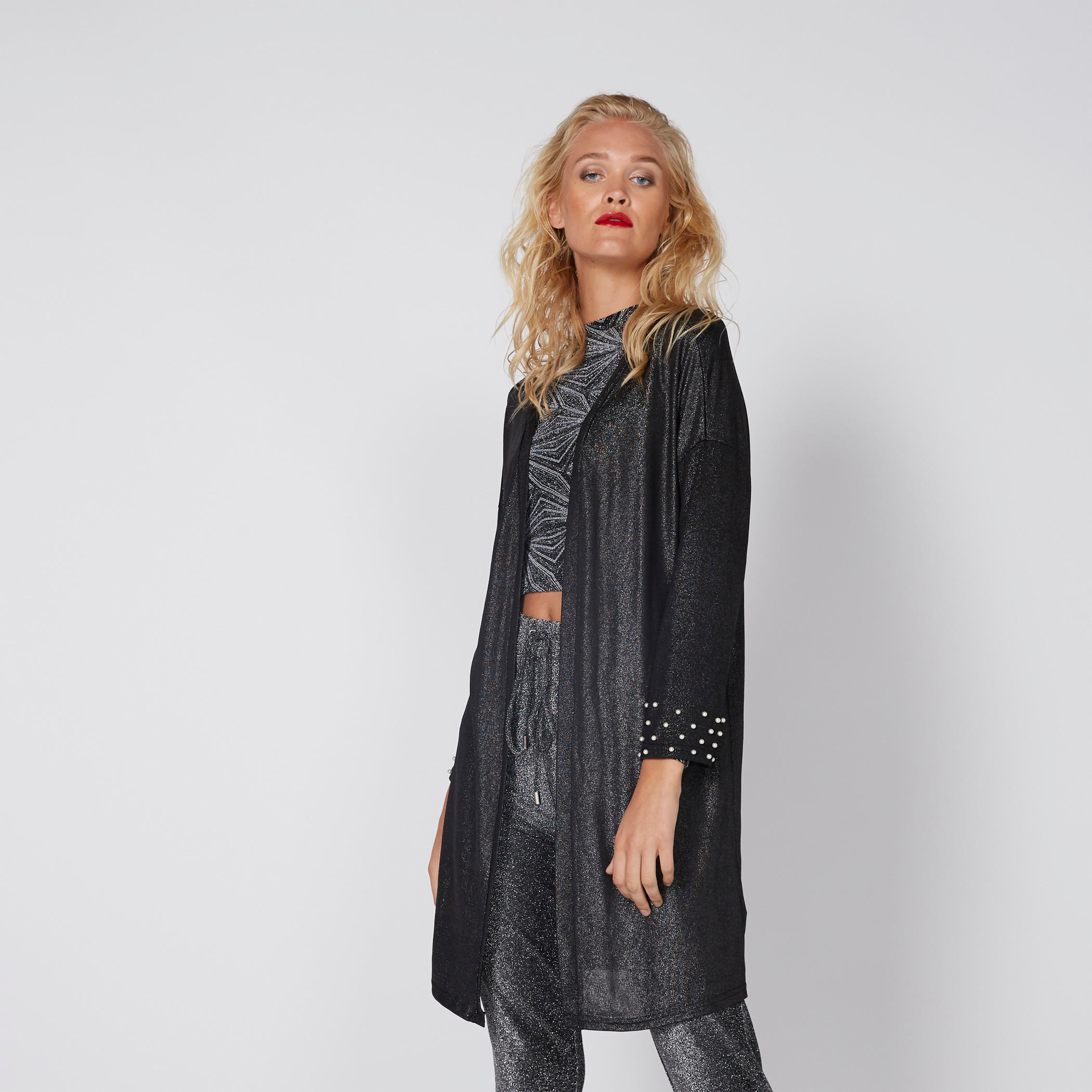 سترة بارزة الملمس مفتوحة من الأمام بتفاصيل لؤلؤ-women-winterwear-cardigansandjumpers-cardigans-image-1