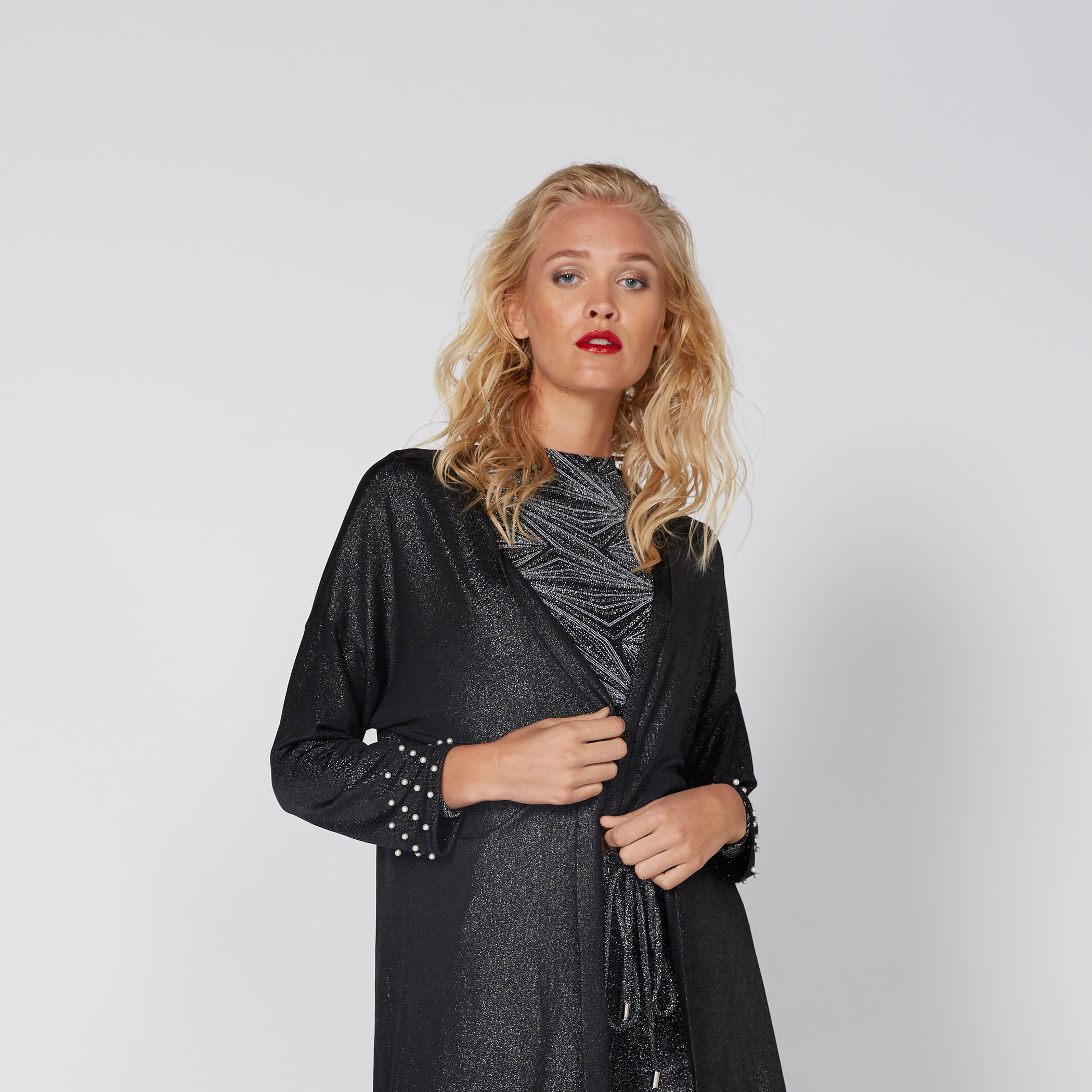 سترة بارزة الملمس مفتوحة من الأمام بتفاصيل لؤلؤ-women-winterwear-cardigansandjumpers-cardigans-image-2