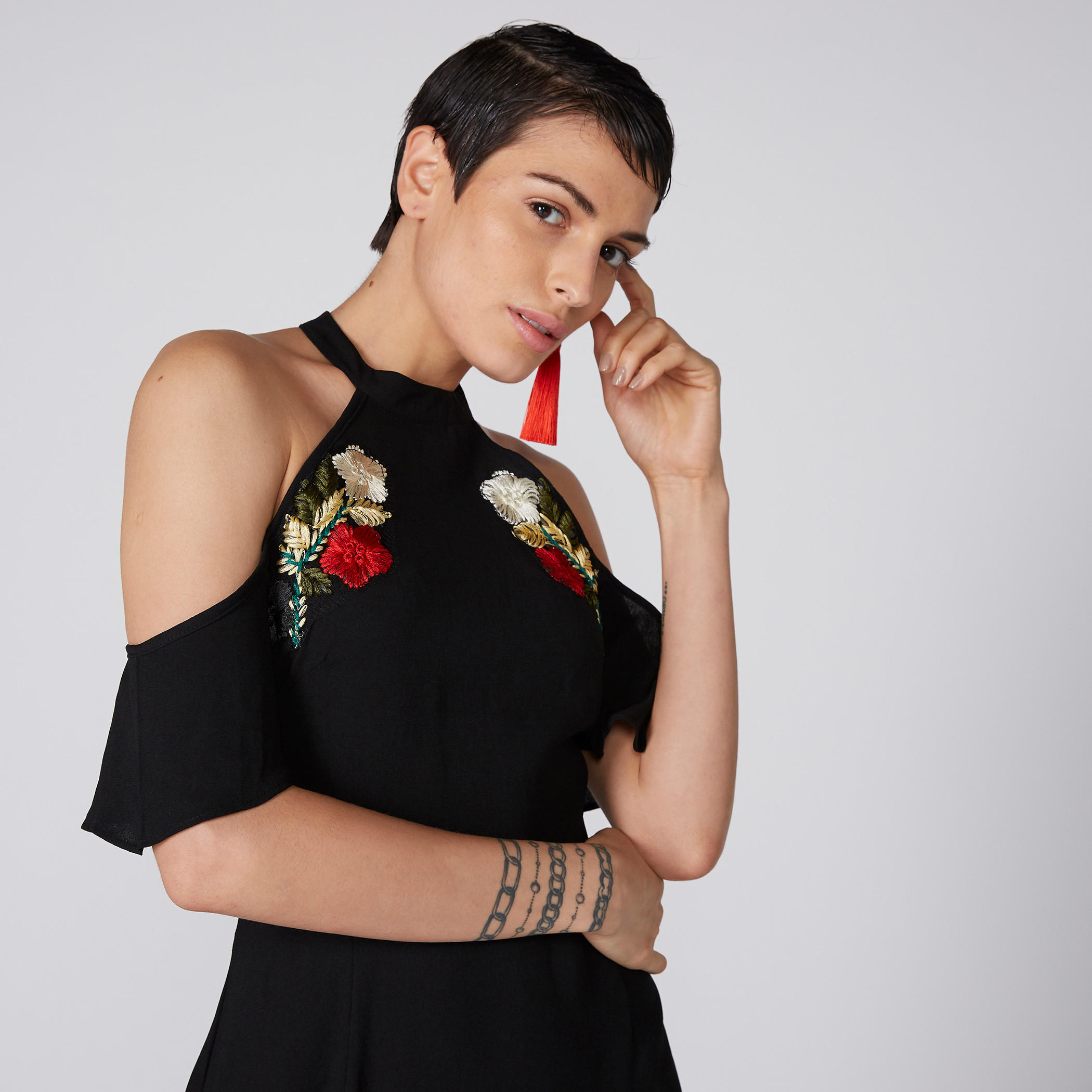 فستان طويل بتصميم مطرّز-women-clothing-dresses-image-1