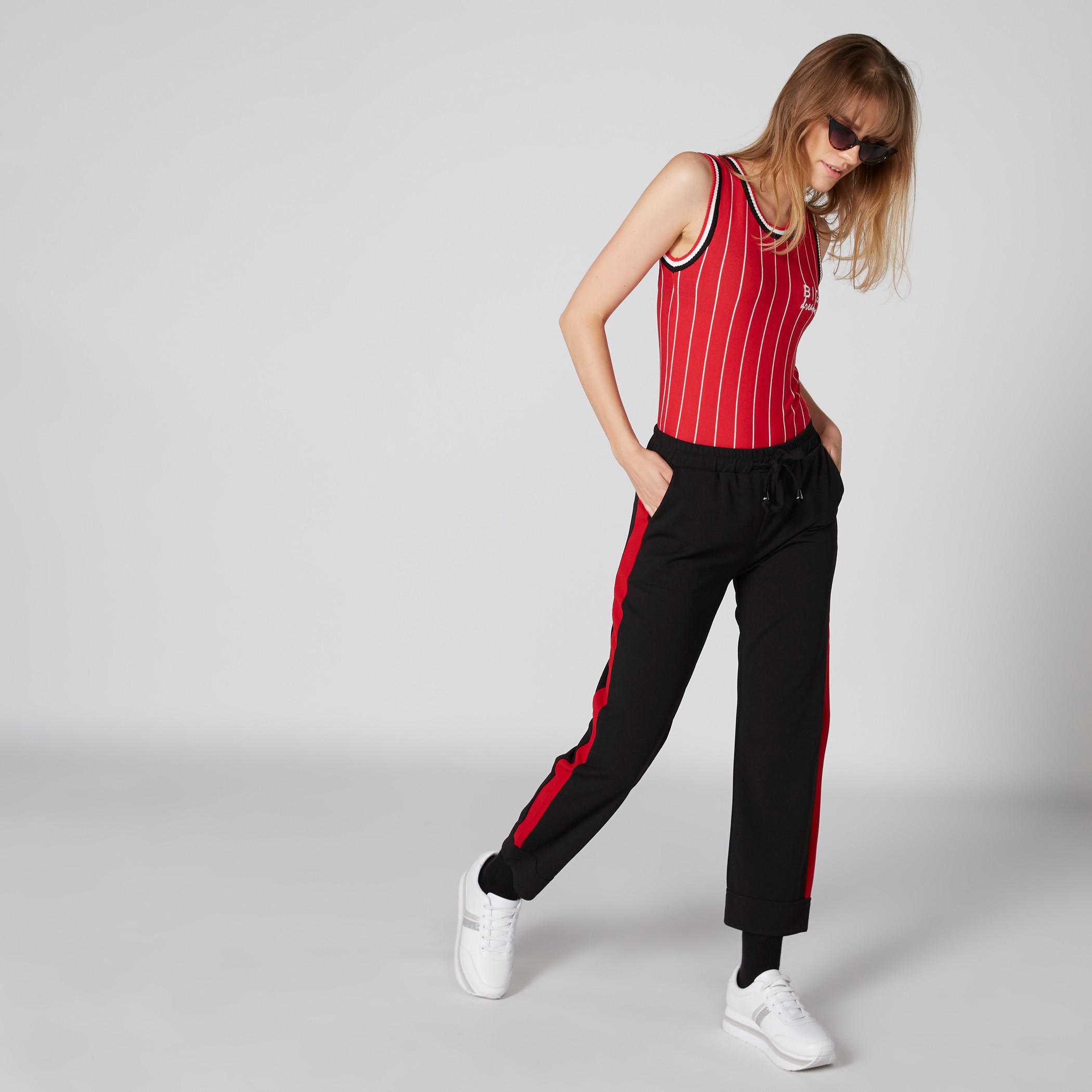 بنطال طويل بخصر مطاطي وجيوب-women-clothing-bottoms-trousers-image-3