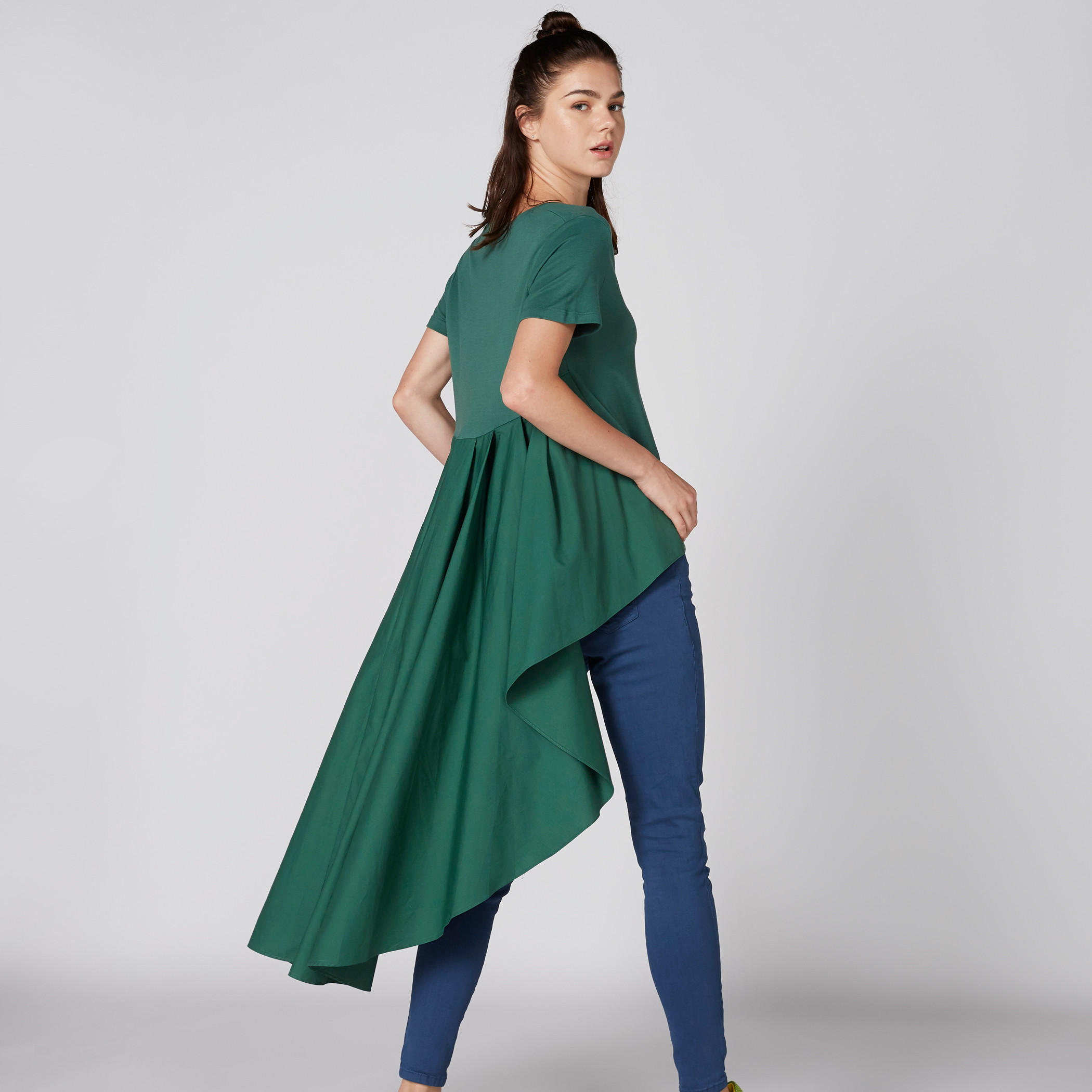 بلوزة بياقة مستديرة وأكمام قصيرة وحوّاف غير مستوية-women-clothing-shirtsandblouses-blouses-image-2