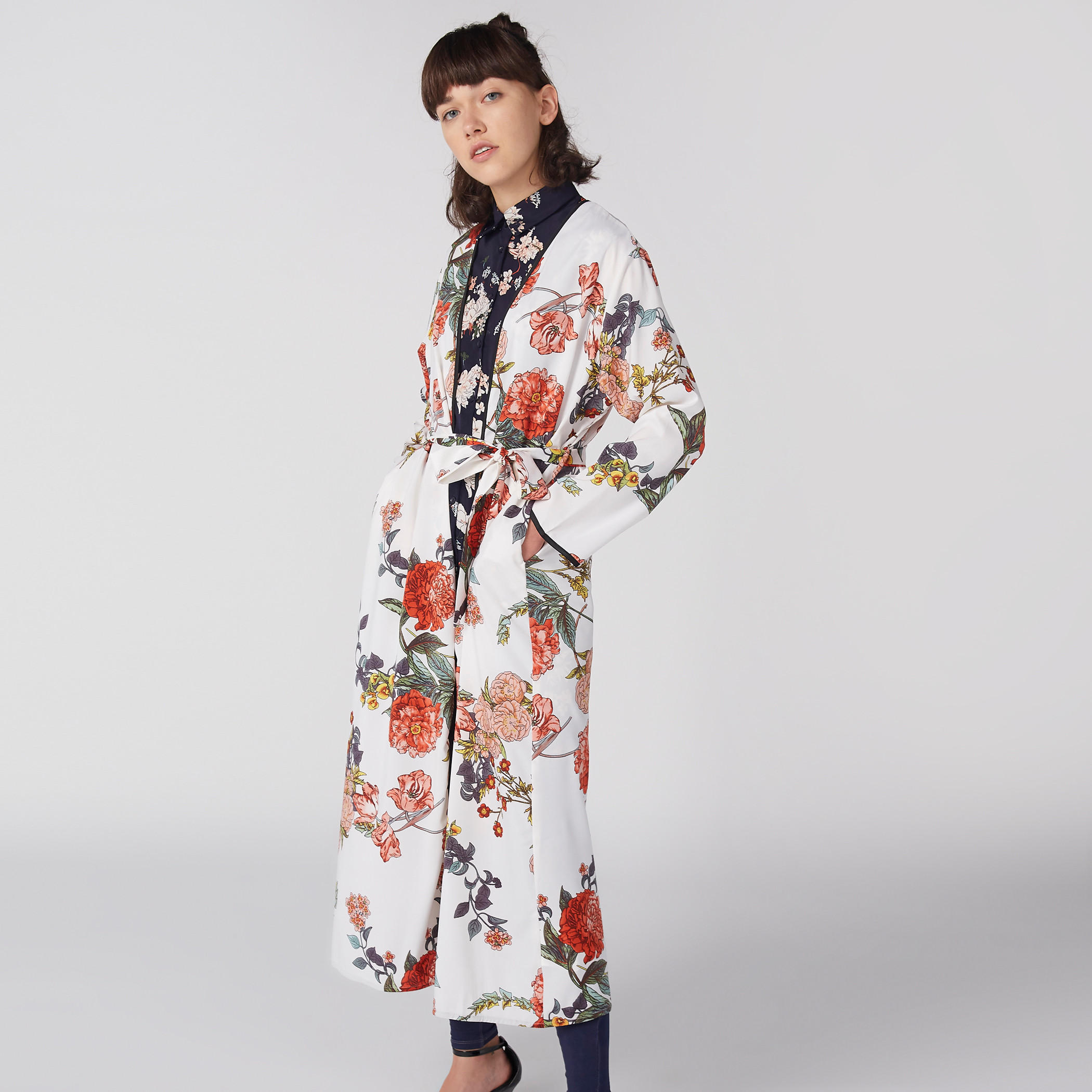 سترة طويلة مفتوحة من المقدّمة بطبعات زهرية وأكمام طويلة-women-winterwear-cardigansandjumpers-cardigans-image-5