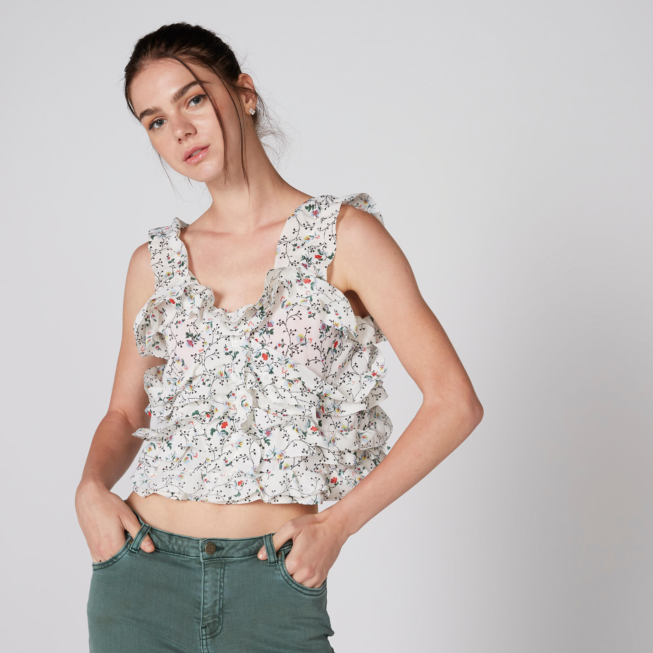 بلوزة دون أكمام بياقة عميقة وتفاصيل كشكش وطبعات-women-clothing-shirtsandblouses-blouses-image-1