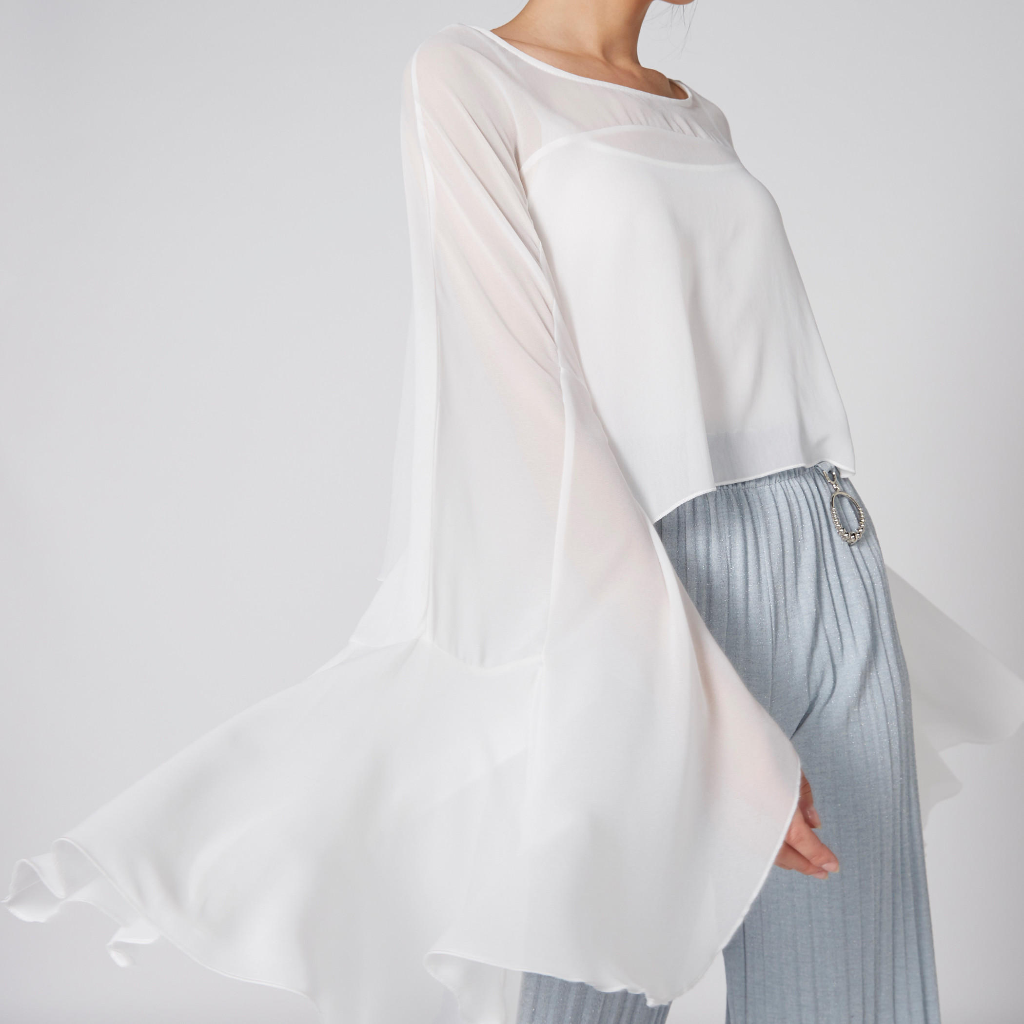 بلوزة بياقة قارب وأكمام واسعة-women-clothing-shirtsandblouses-blouses-image-5