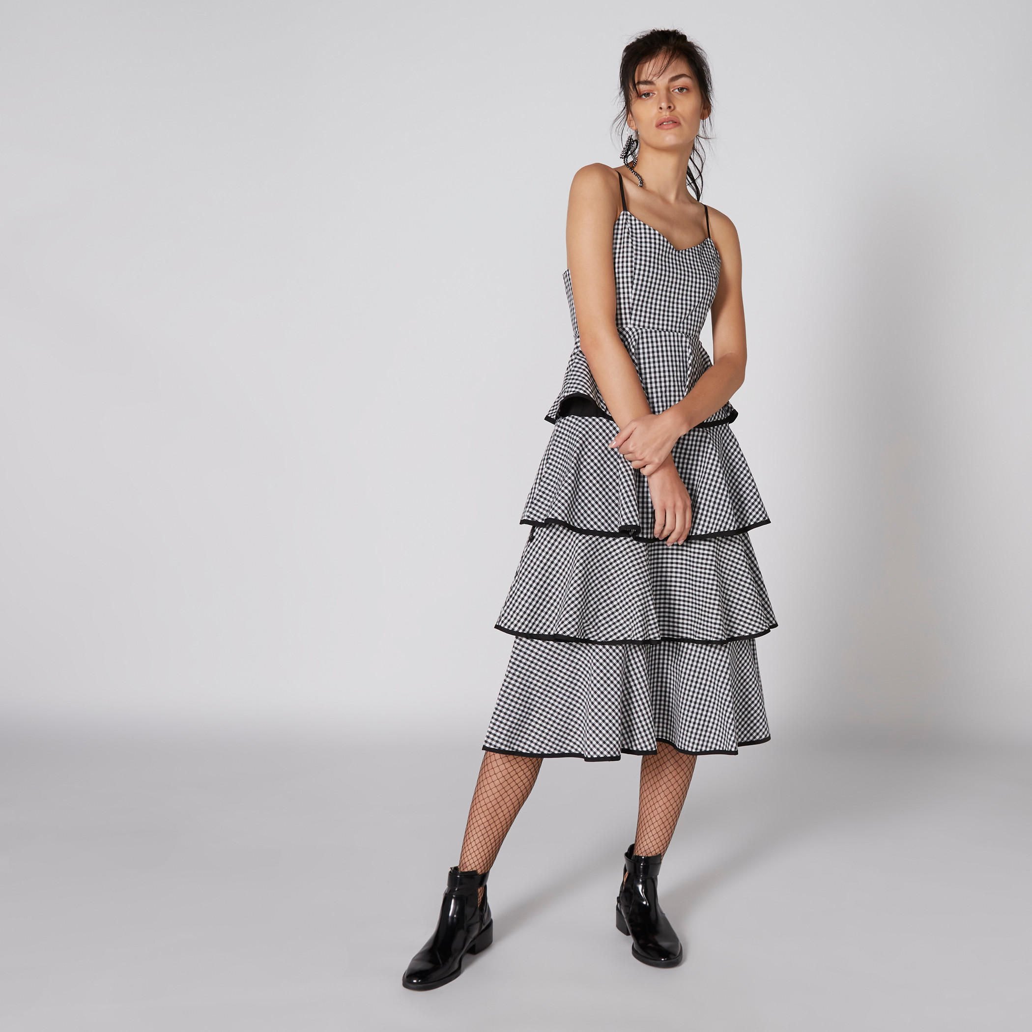 فستان كاروهات متوسط الطول بحمّالات رفيعة-women-clothing-dresses-image-1