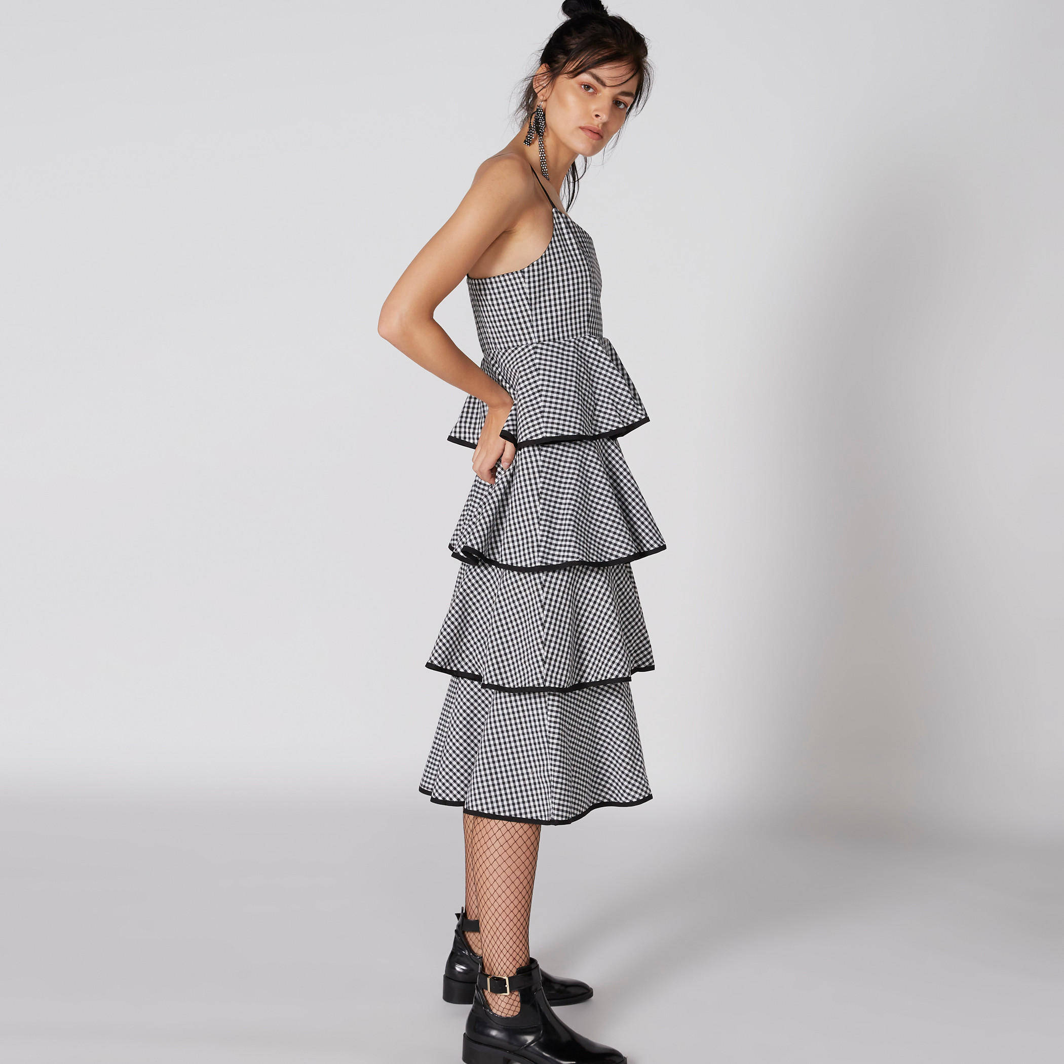فستان كاروهات متوسط الطول بحمّالات رفيعة-women-clothing-dresses-image-4