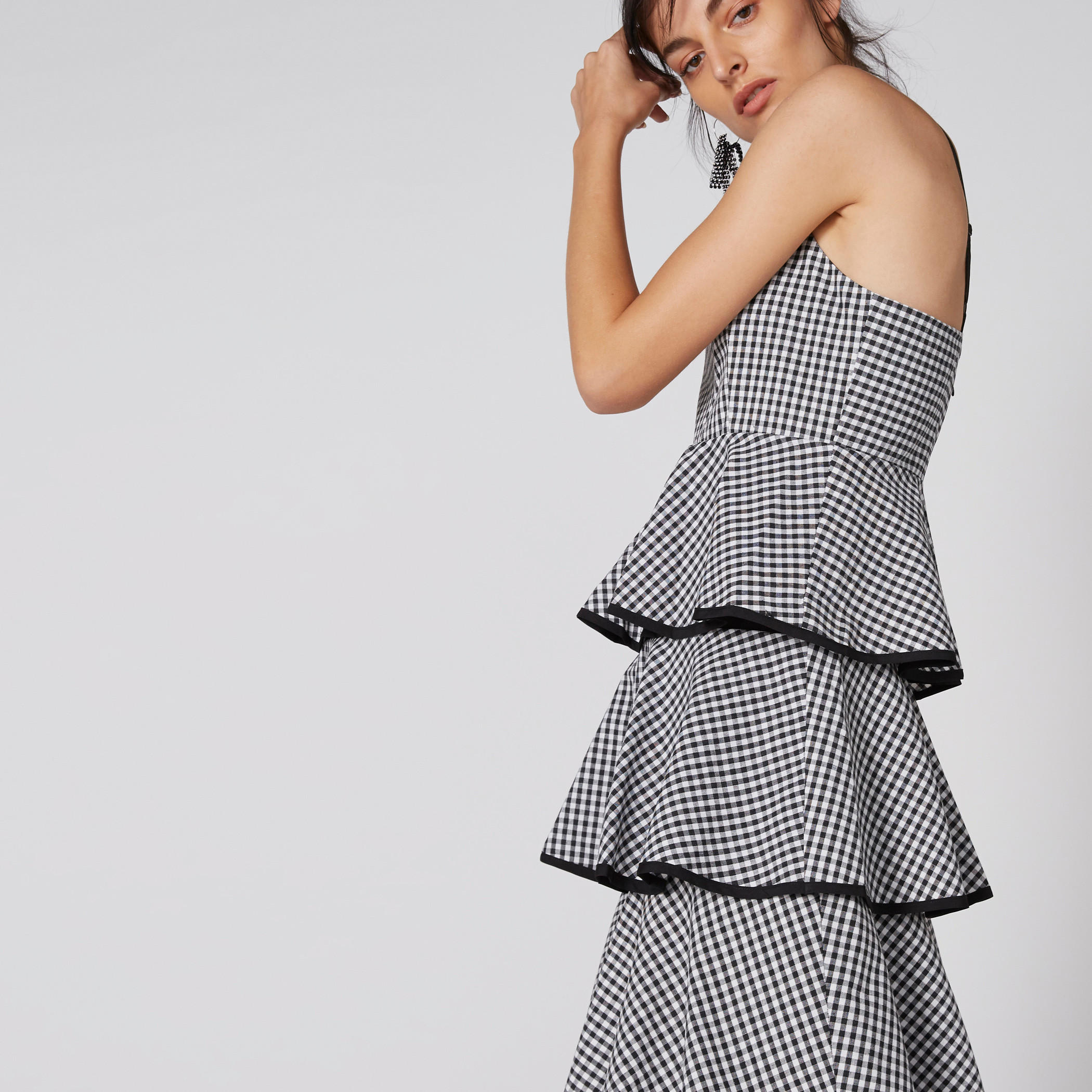 فستان كاروهات متوسط الطول بحمّالات رفيعة-women-clothing-dresses-image-5