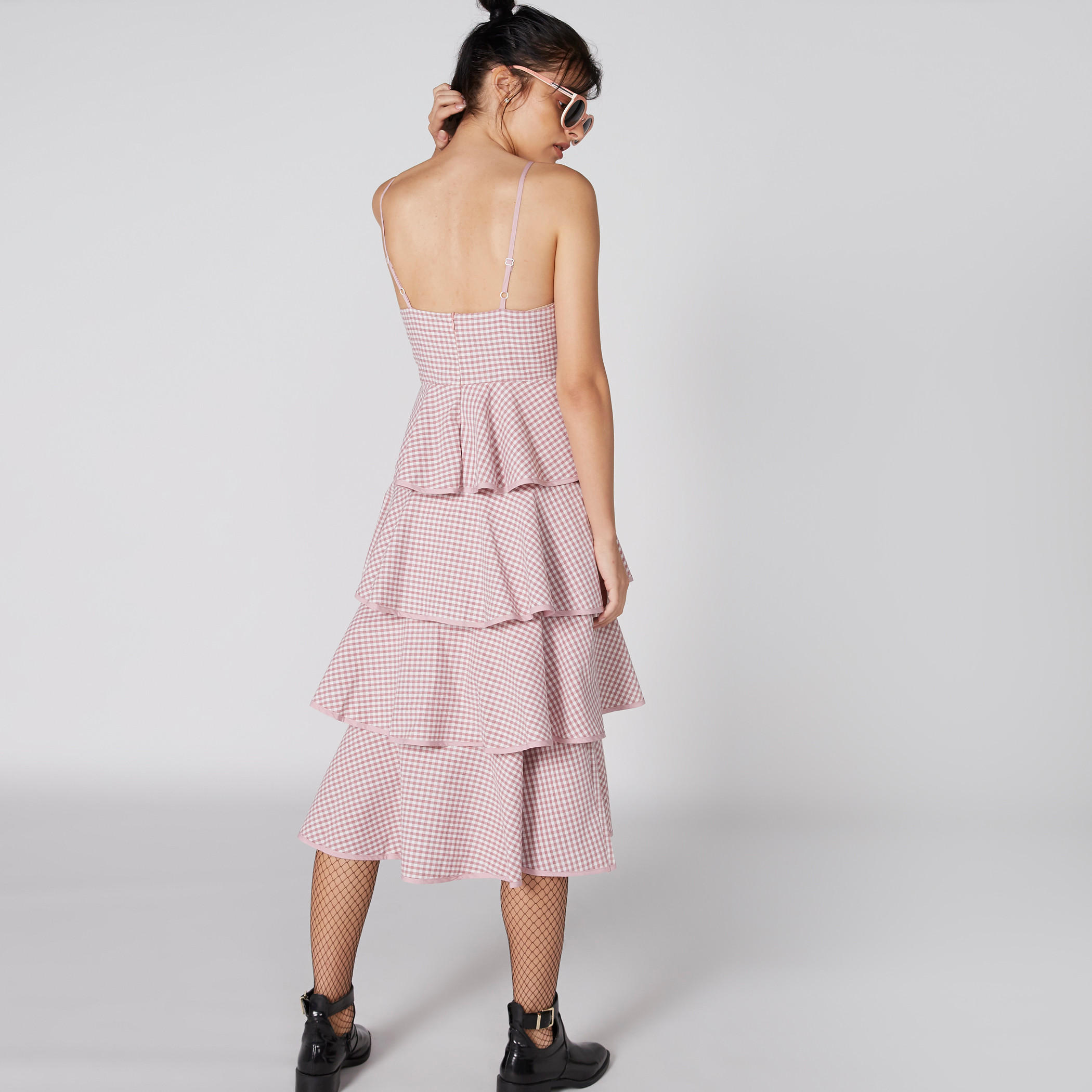 فستان كاروهات متوسط الطول بحمّالات رفيعة-women-clothing-dresses-image-2