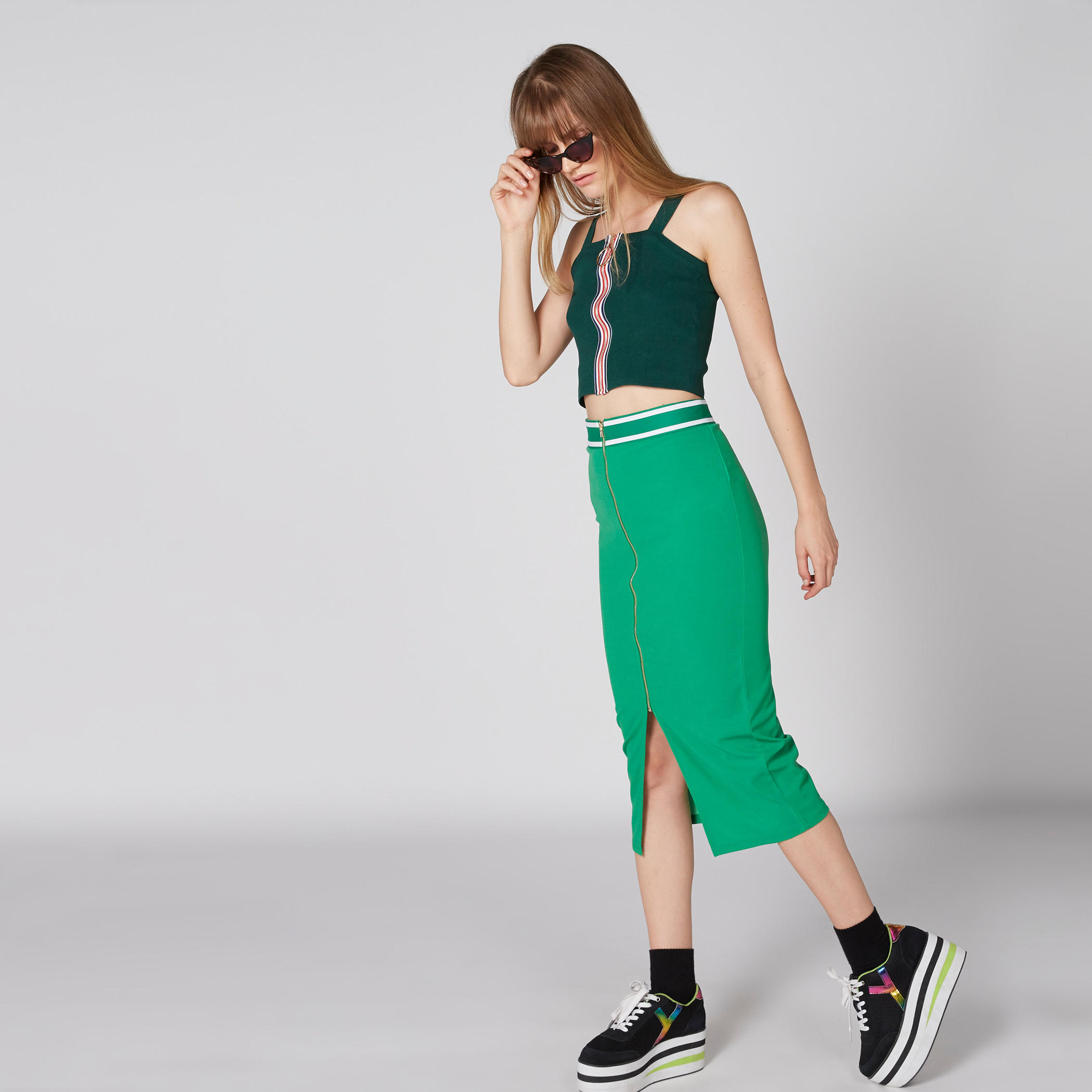 تنّورة ميدي بقصّة ضيّقة وسحّاب إغلاق وخصر مضلّع من تو إكستريمز-women-clothing-bottoms-skirts-image-1